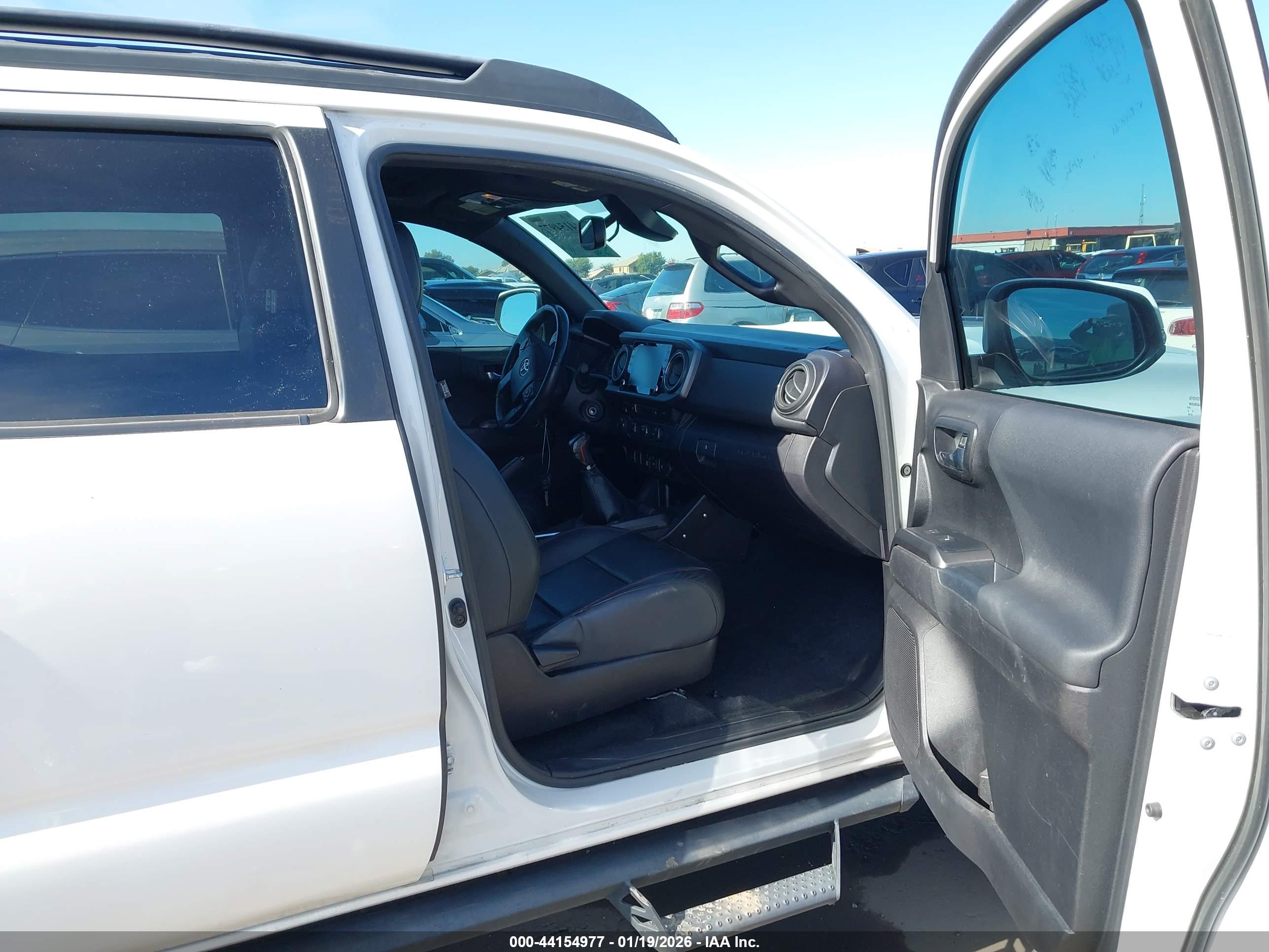 TOYOTA TACOMA image 5