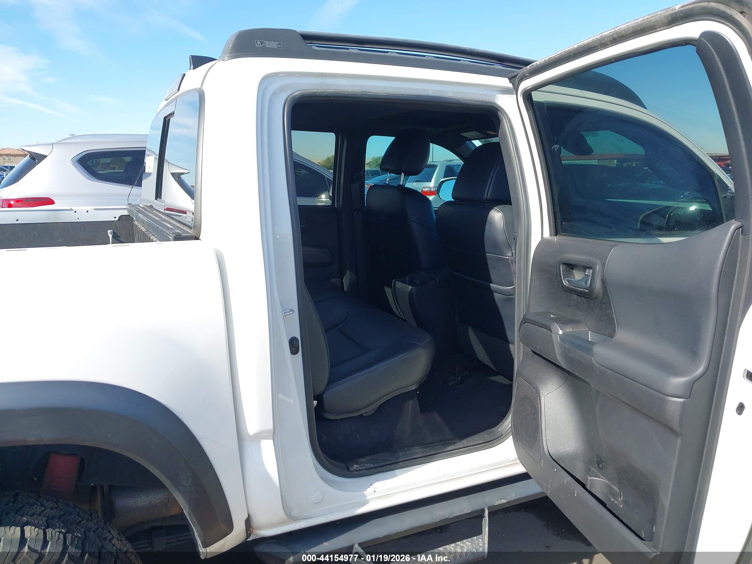 TOYOTA TACOMA image 8