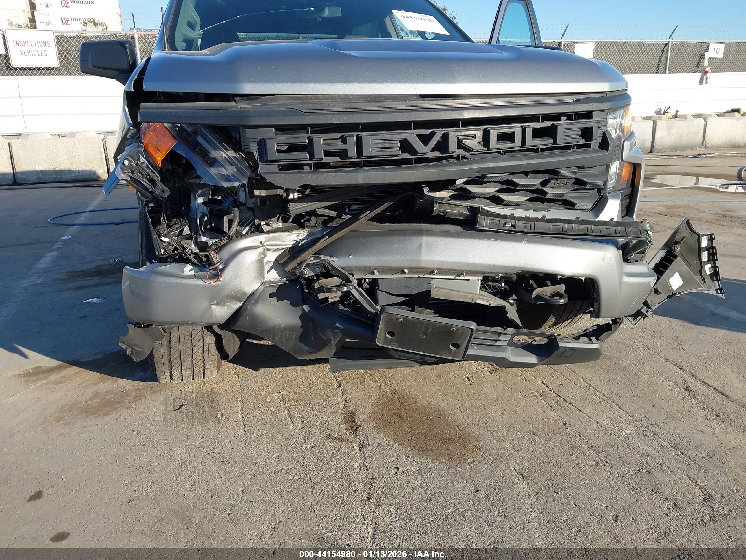 CHEVROLET SILVERADO image 6