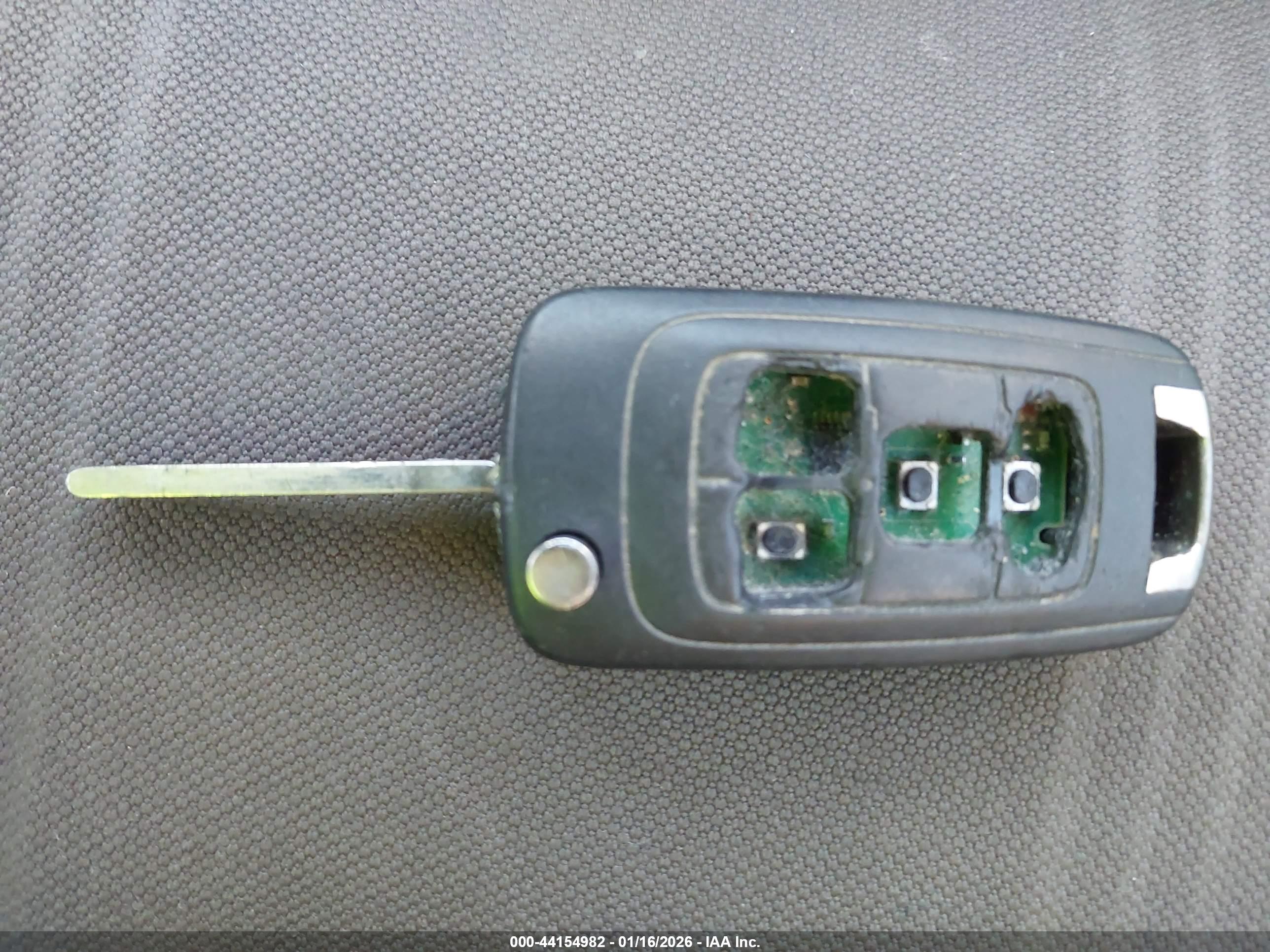 CHEVROLET TRAX image 11