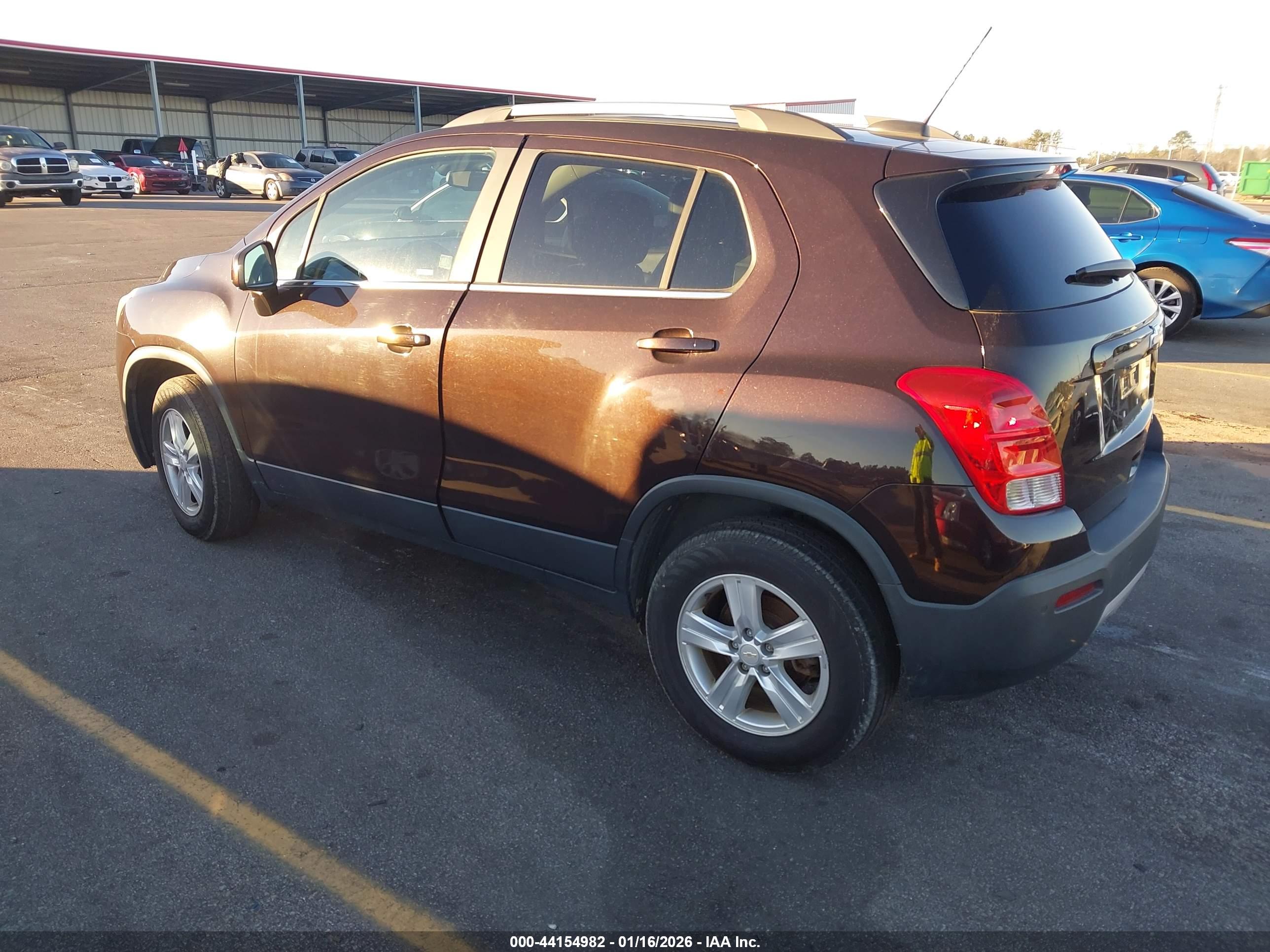 CHEVROLET TRAX image 3