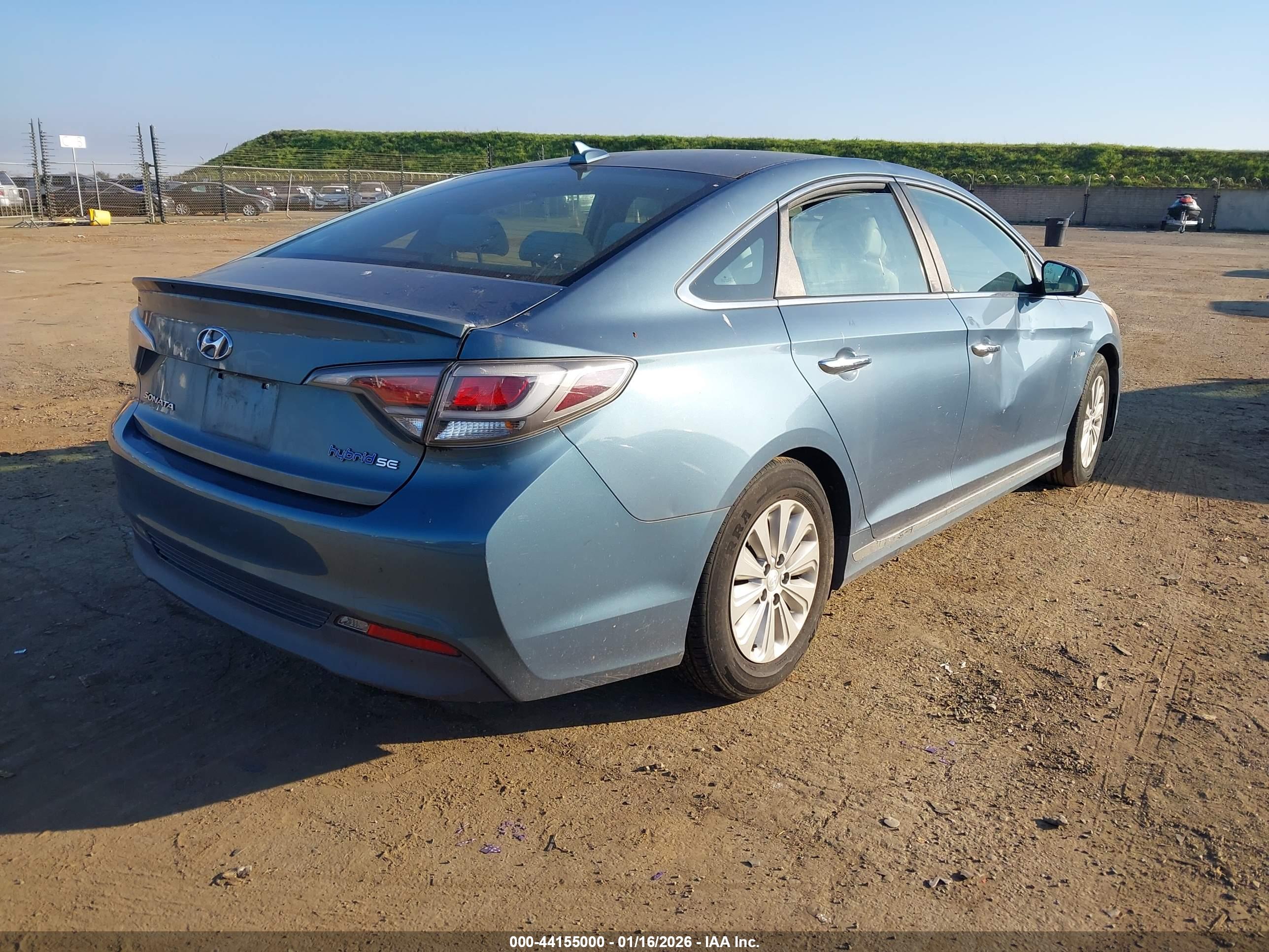 HYUNDAI SONATA image 4