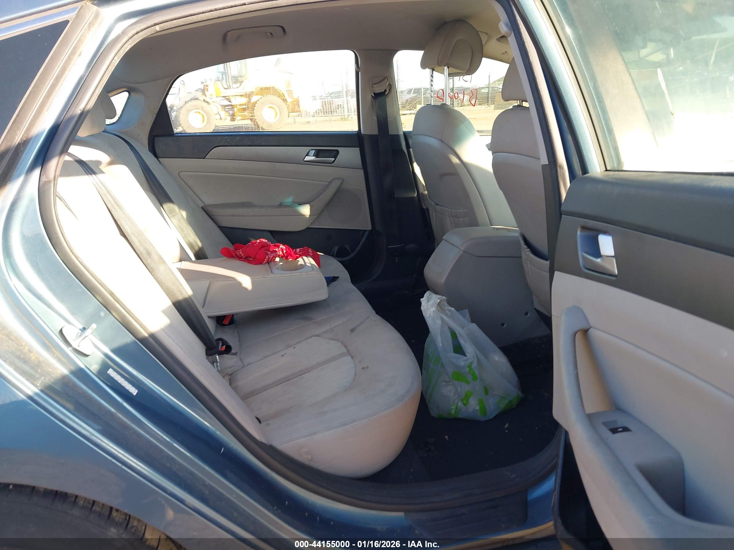 HYUNDAI SONATA image 8
