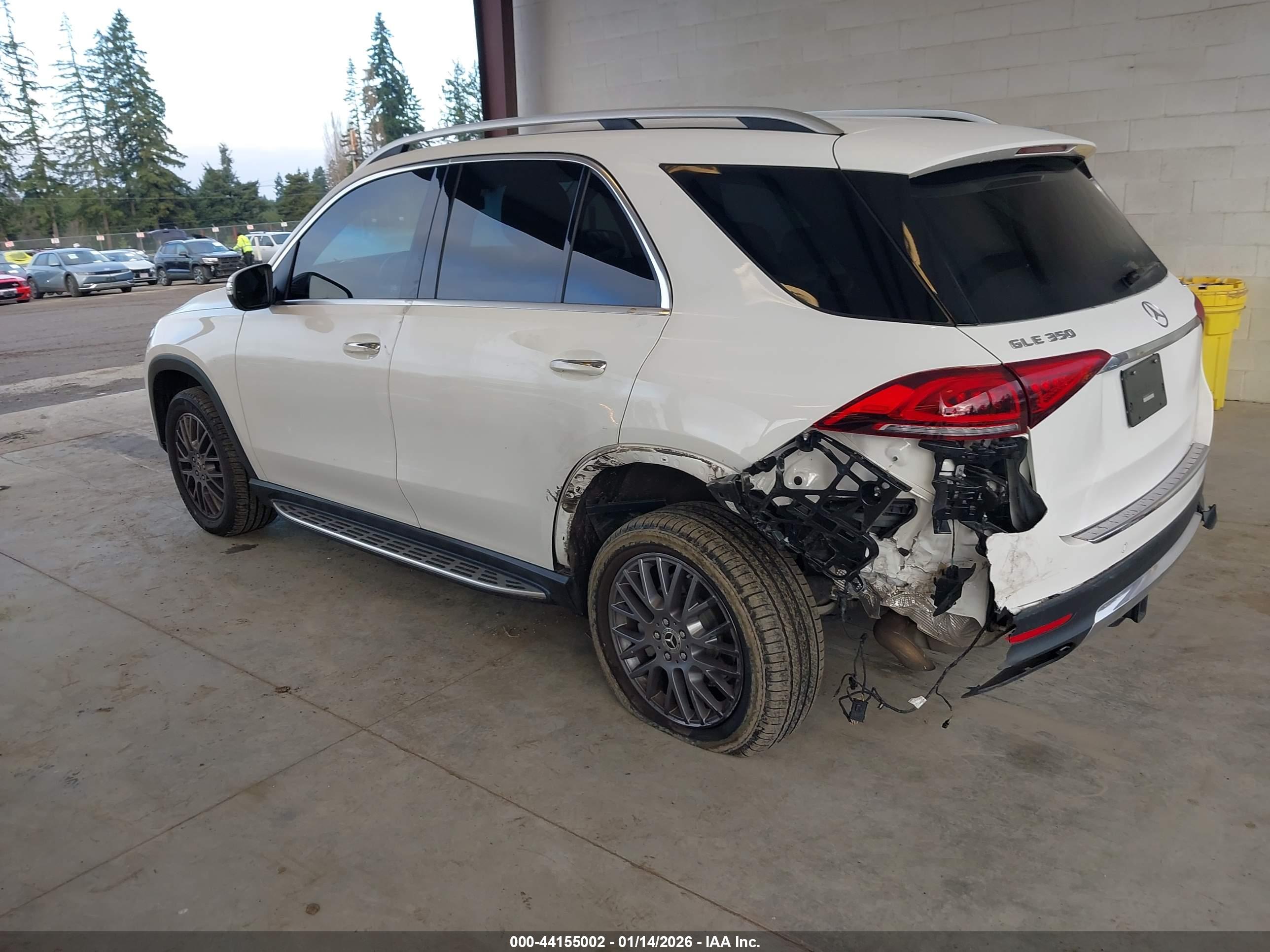 MERCEDES-BENZ GLE image 3