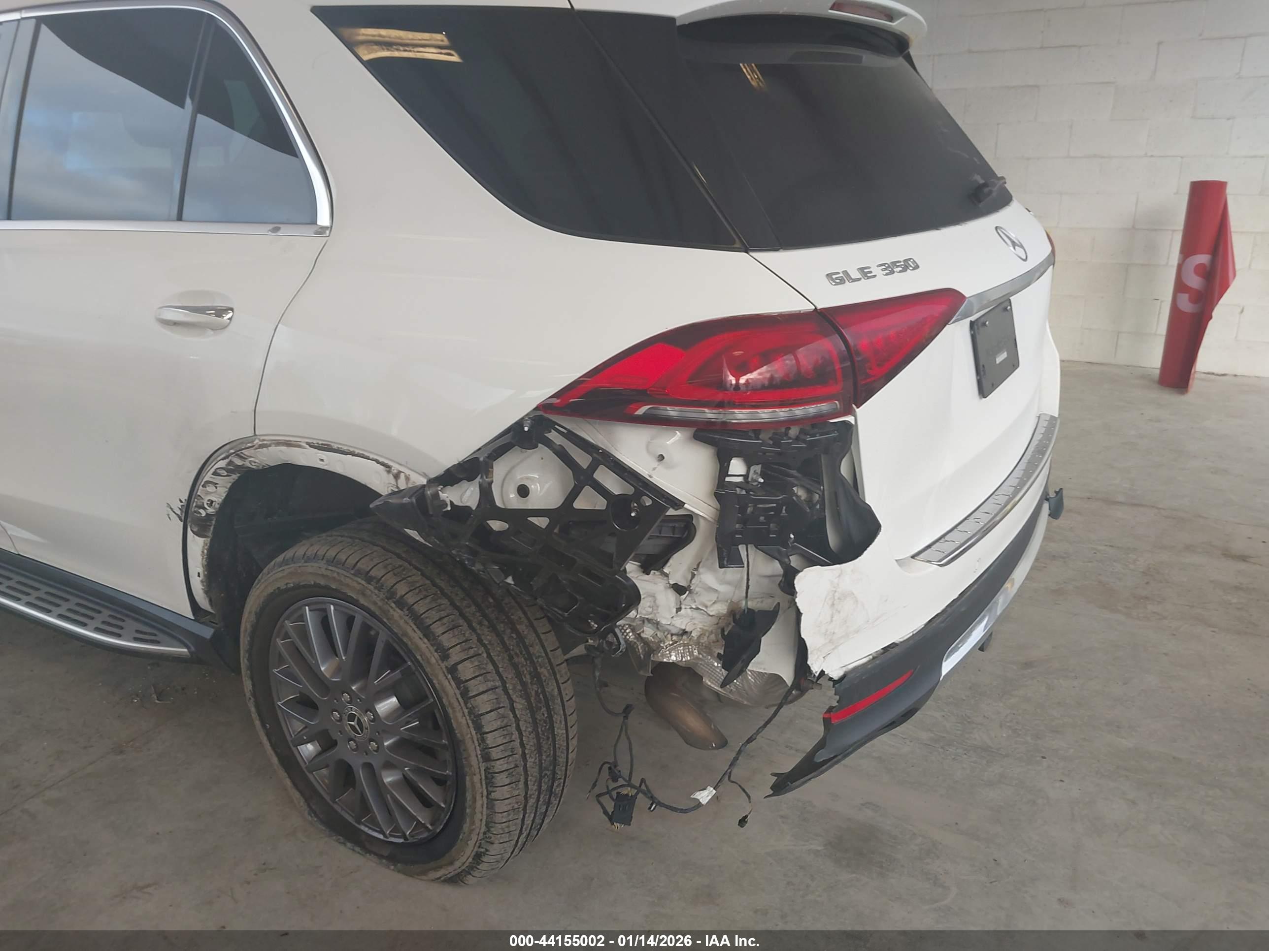 MERCEDES-BENZ GLE image 6