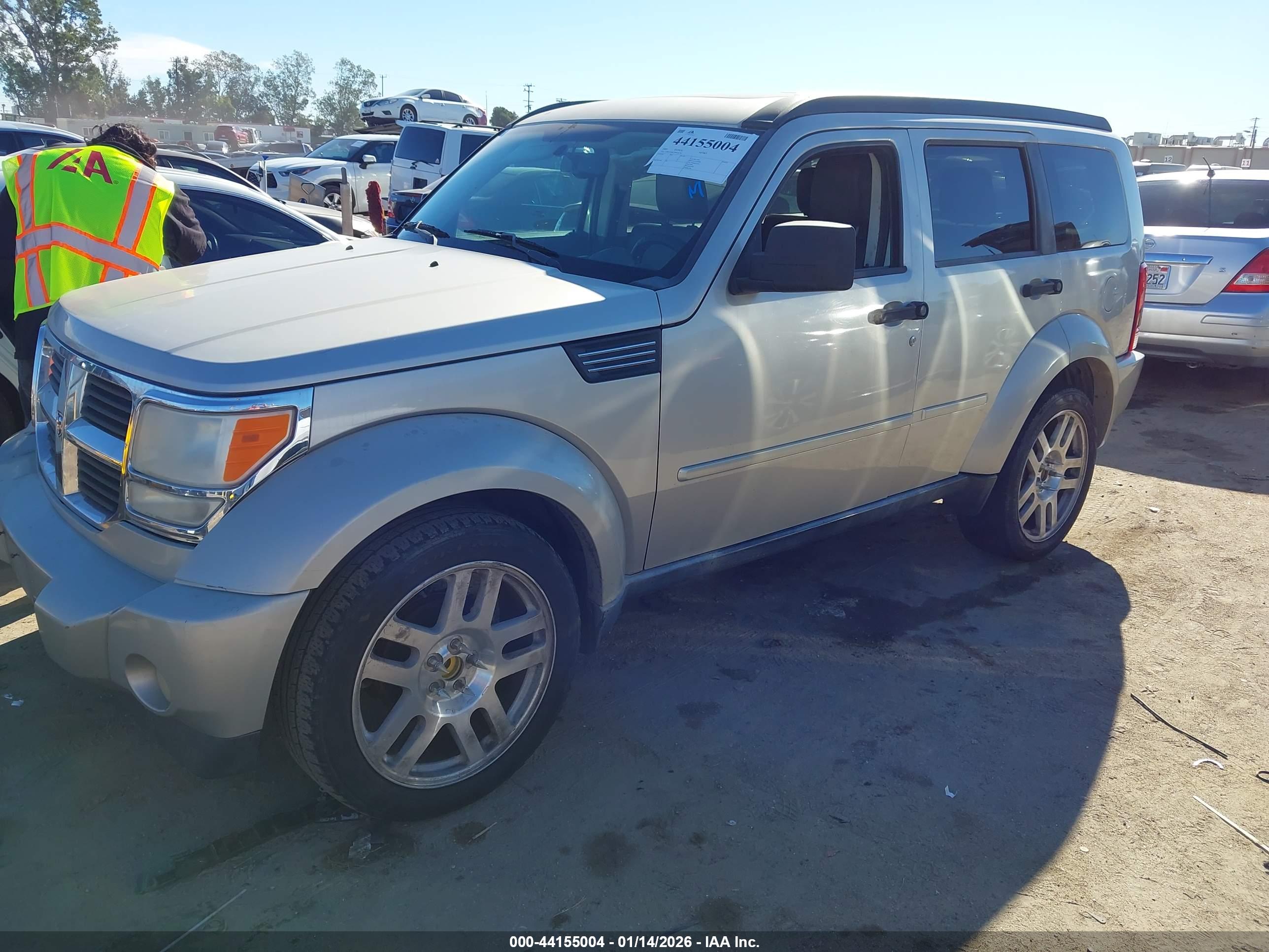 DODGE NITRO image 2