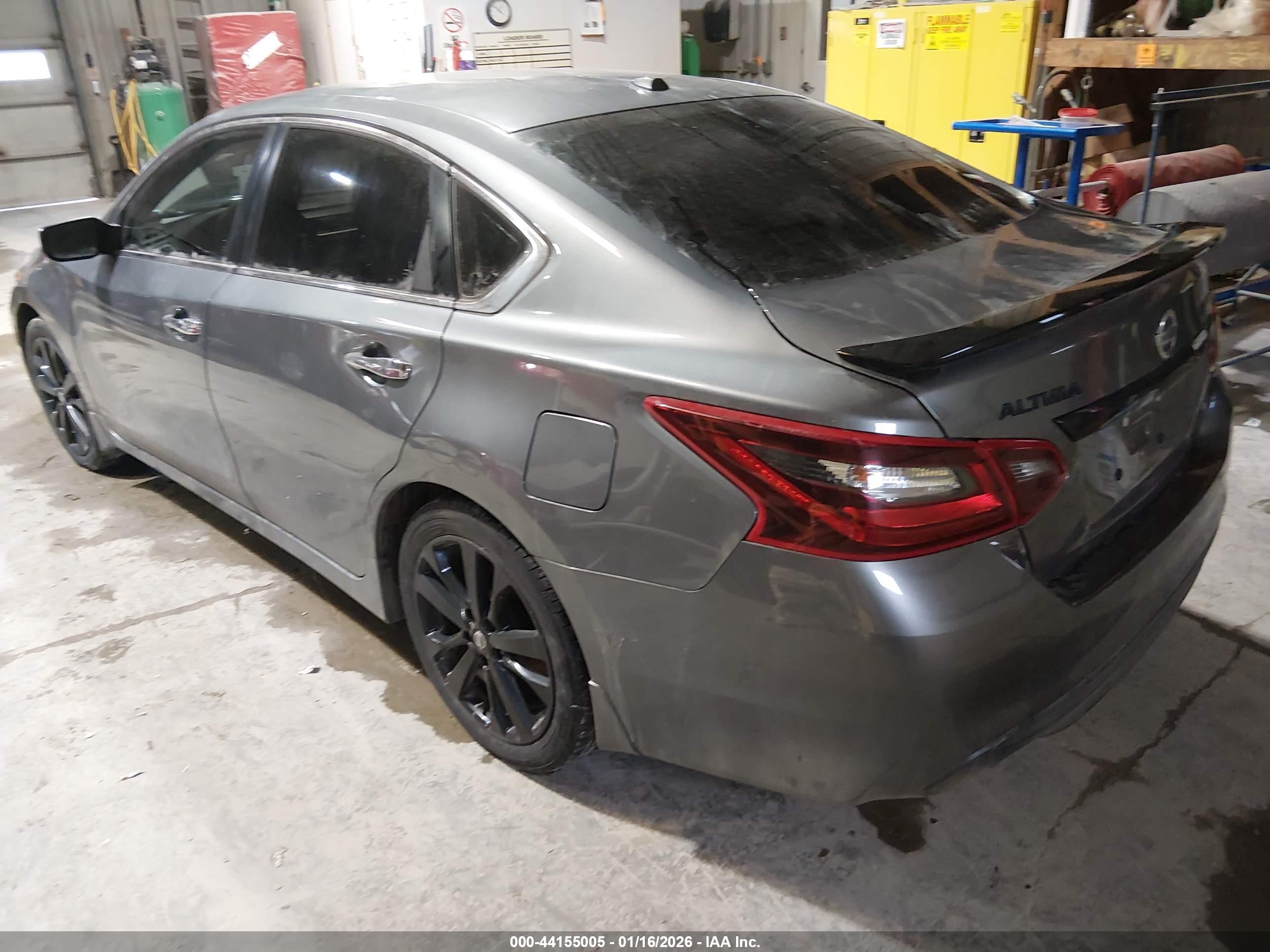 NISSAN ALTIMA image 3