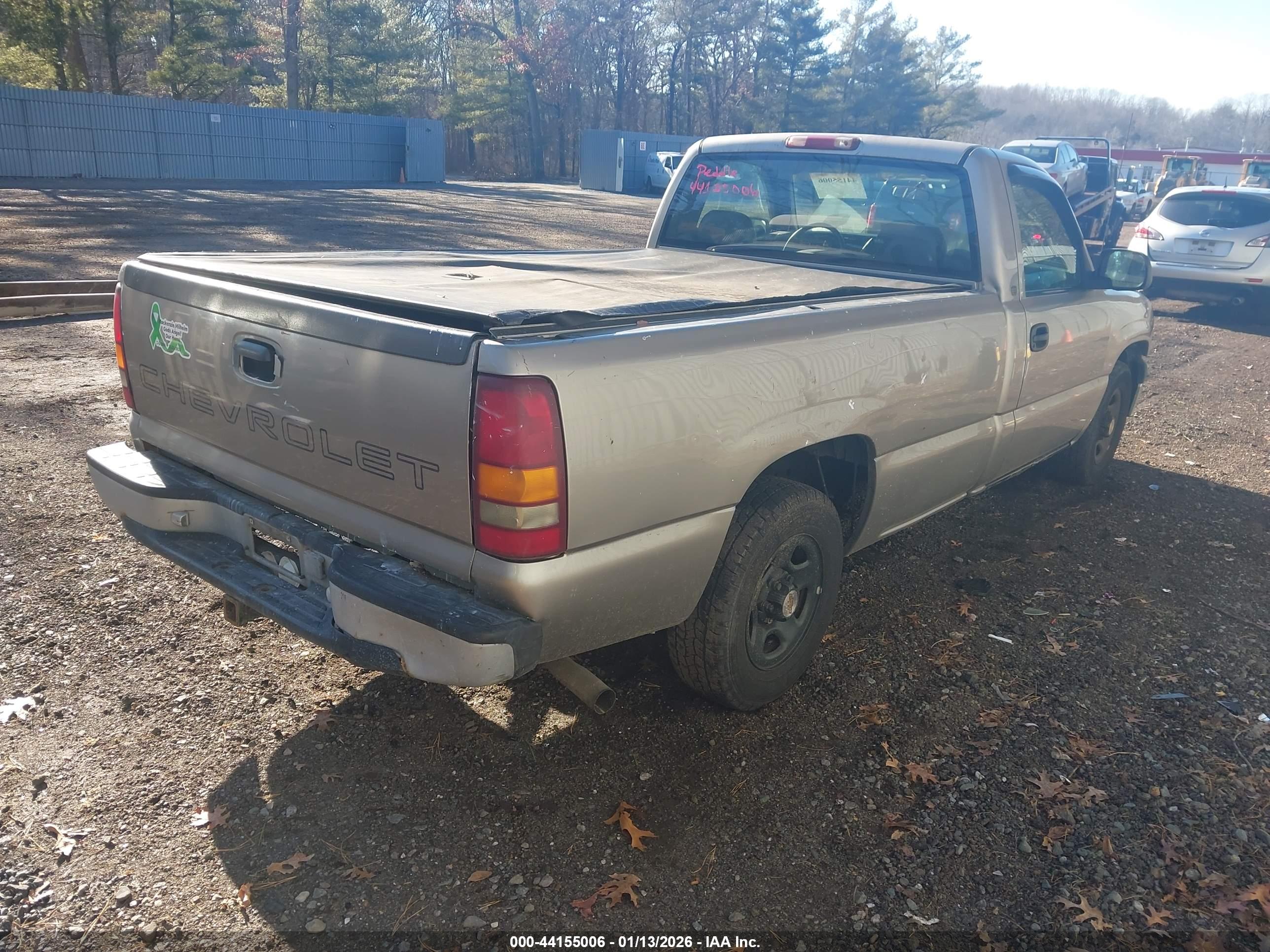 CHEVROLET SILVERADO image 4