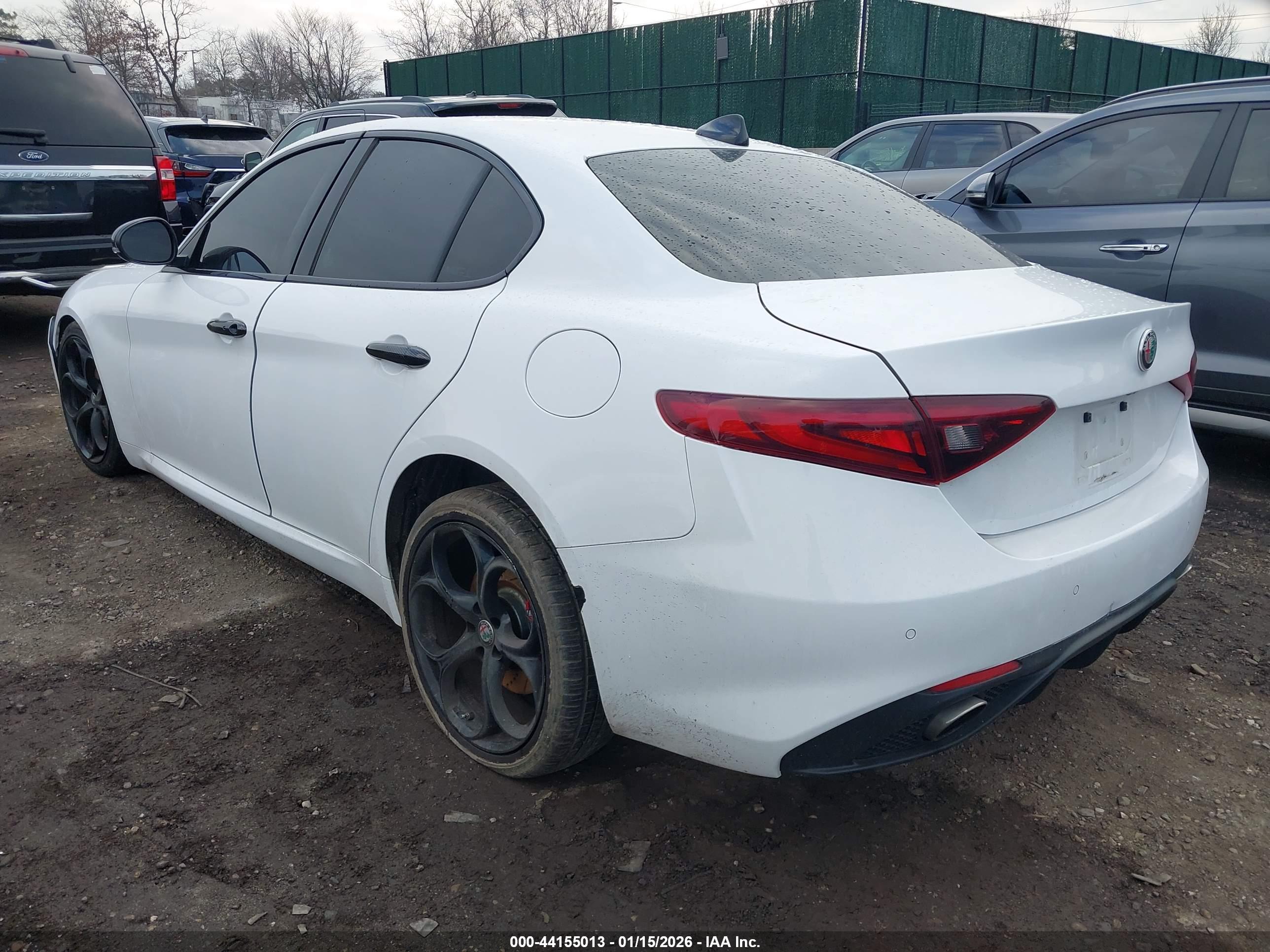 ALFA ROMEO image 3