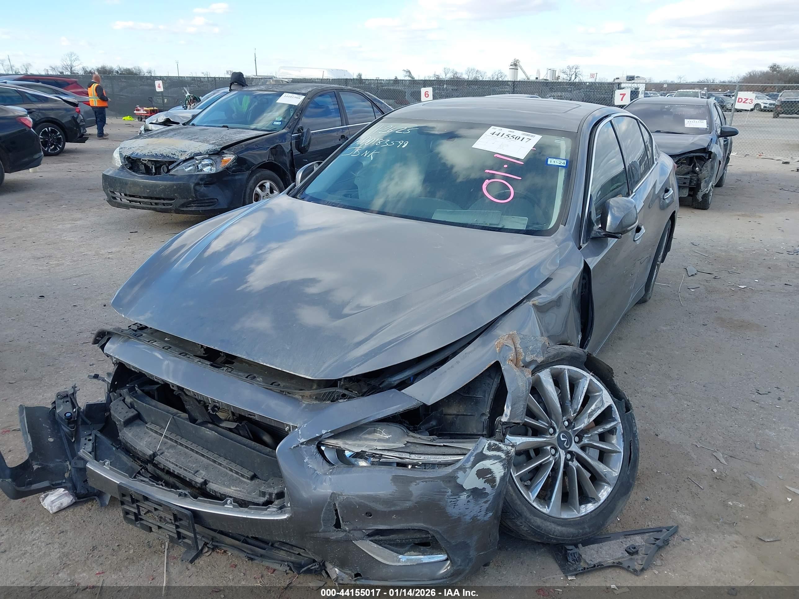 INFINITI Q50 image 2