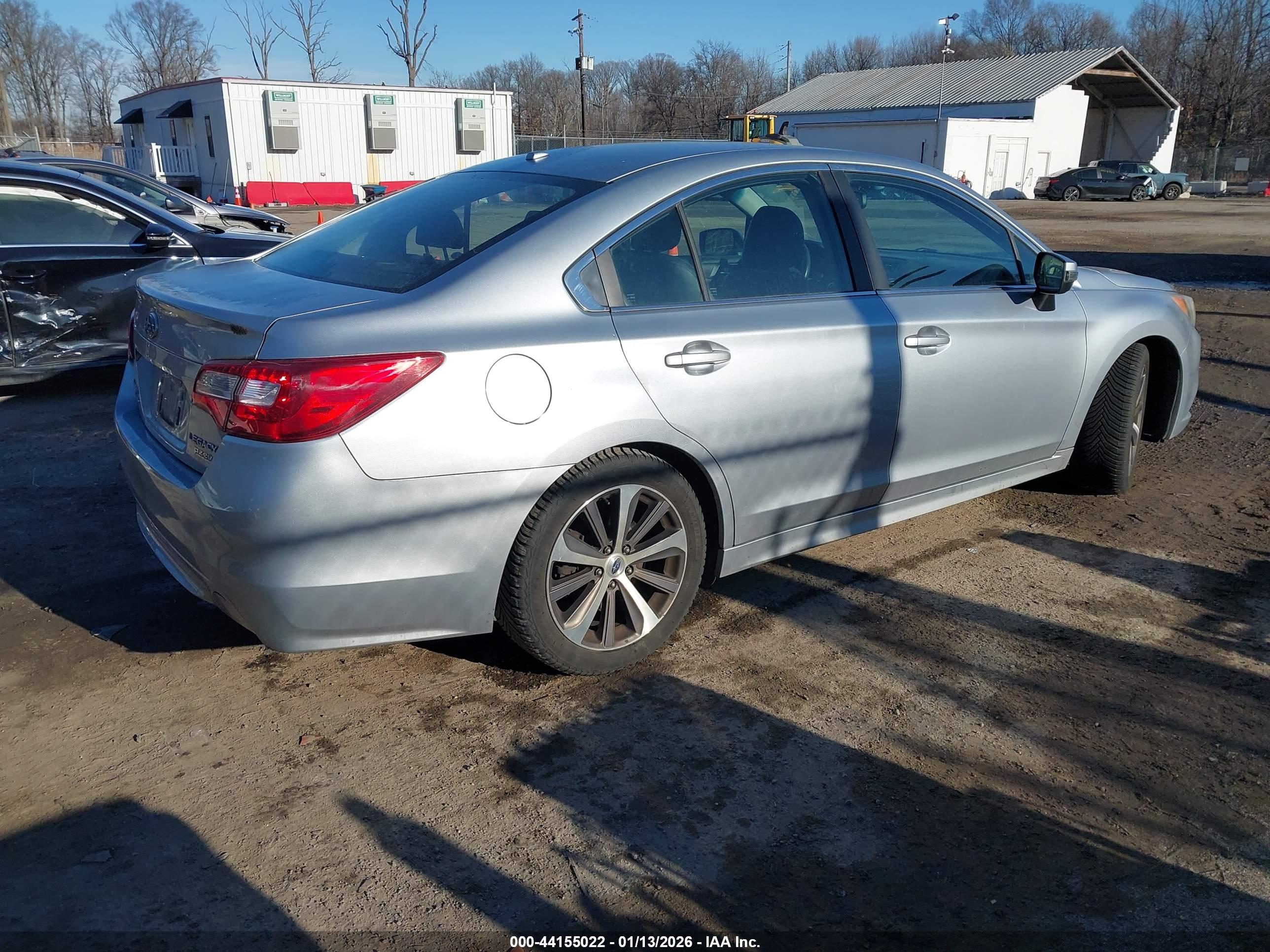 SUBARU LEGACY image 4