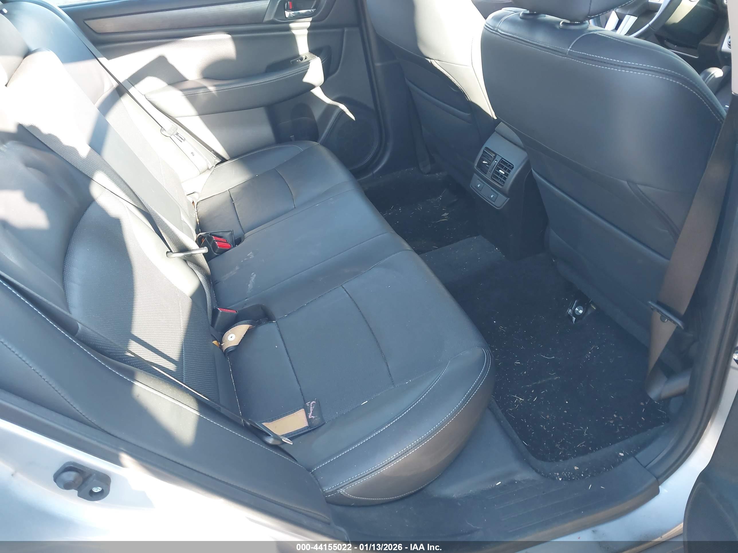 SUBARU LEGACY image 8