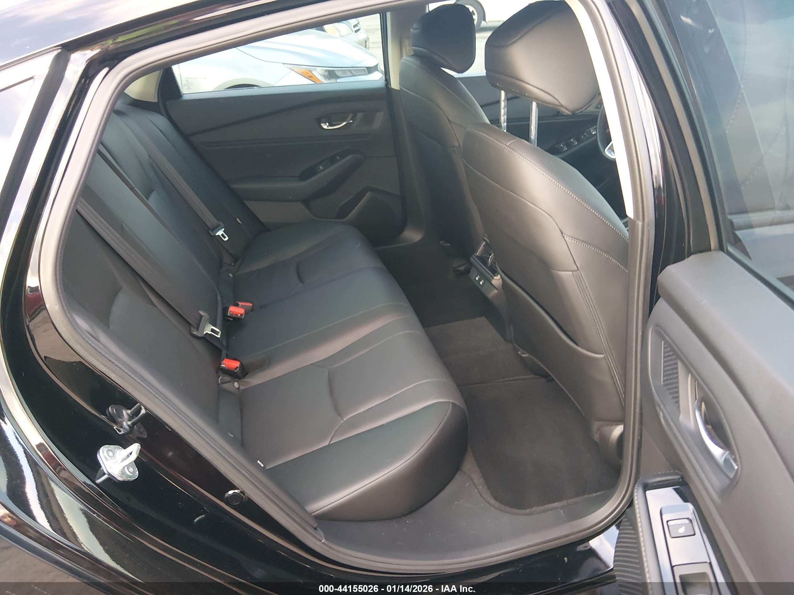 HONDA ACCORD image 8