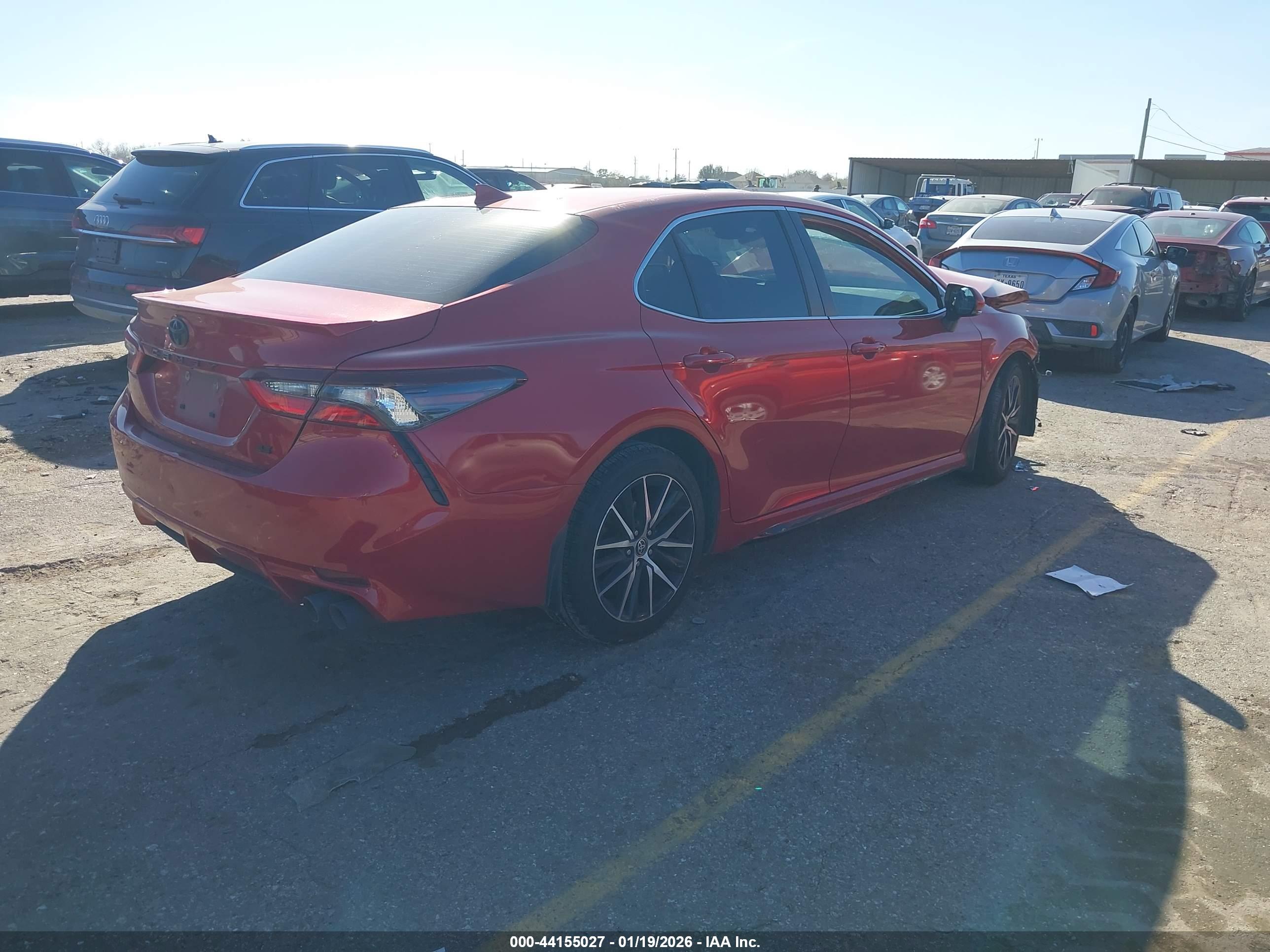 TOYOTA CAMRY image 4