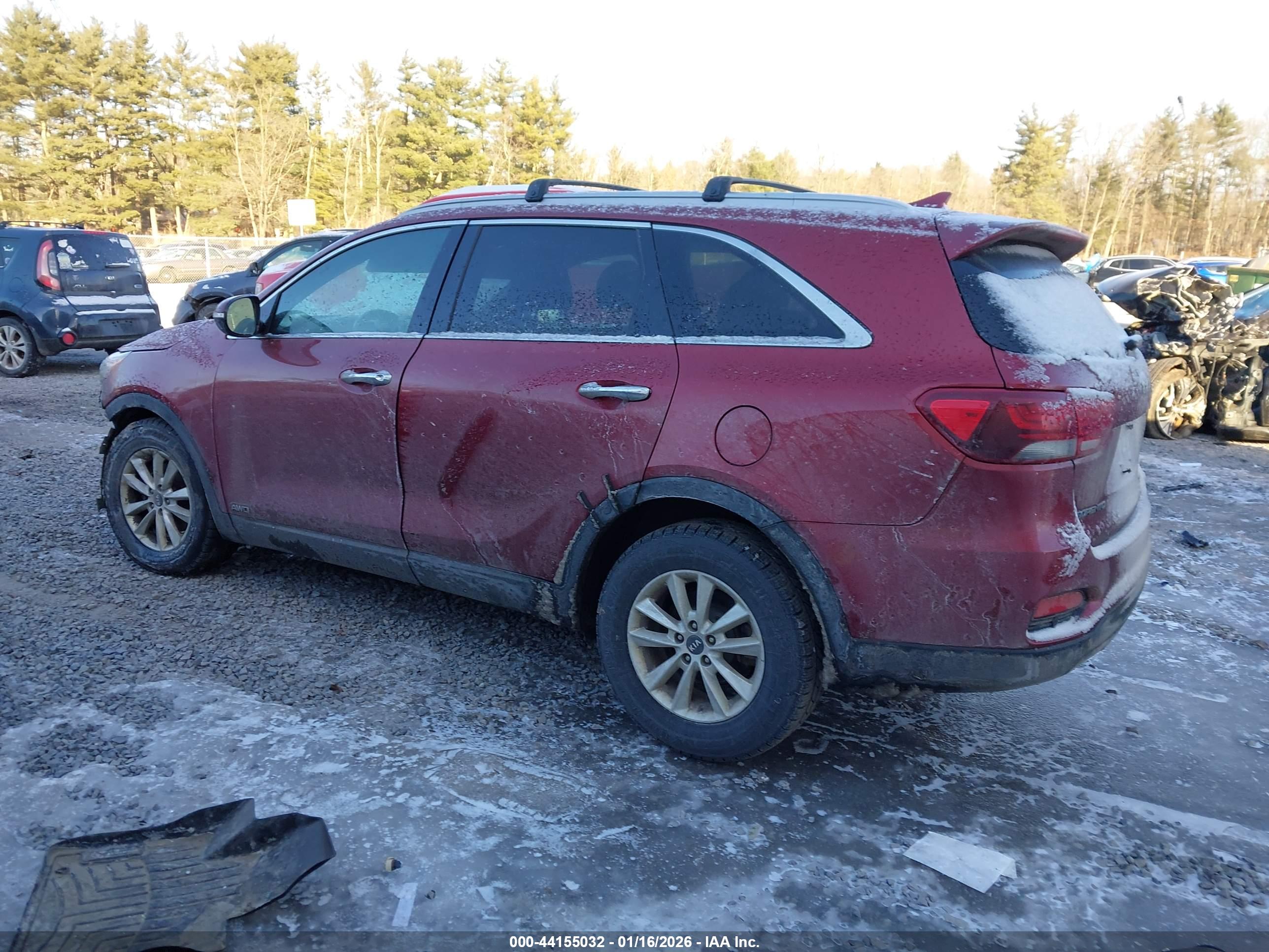 KIA SORENTO image 3