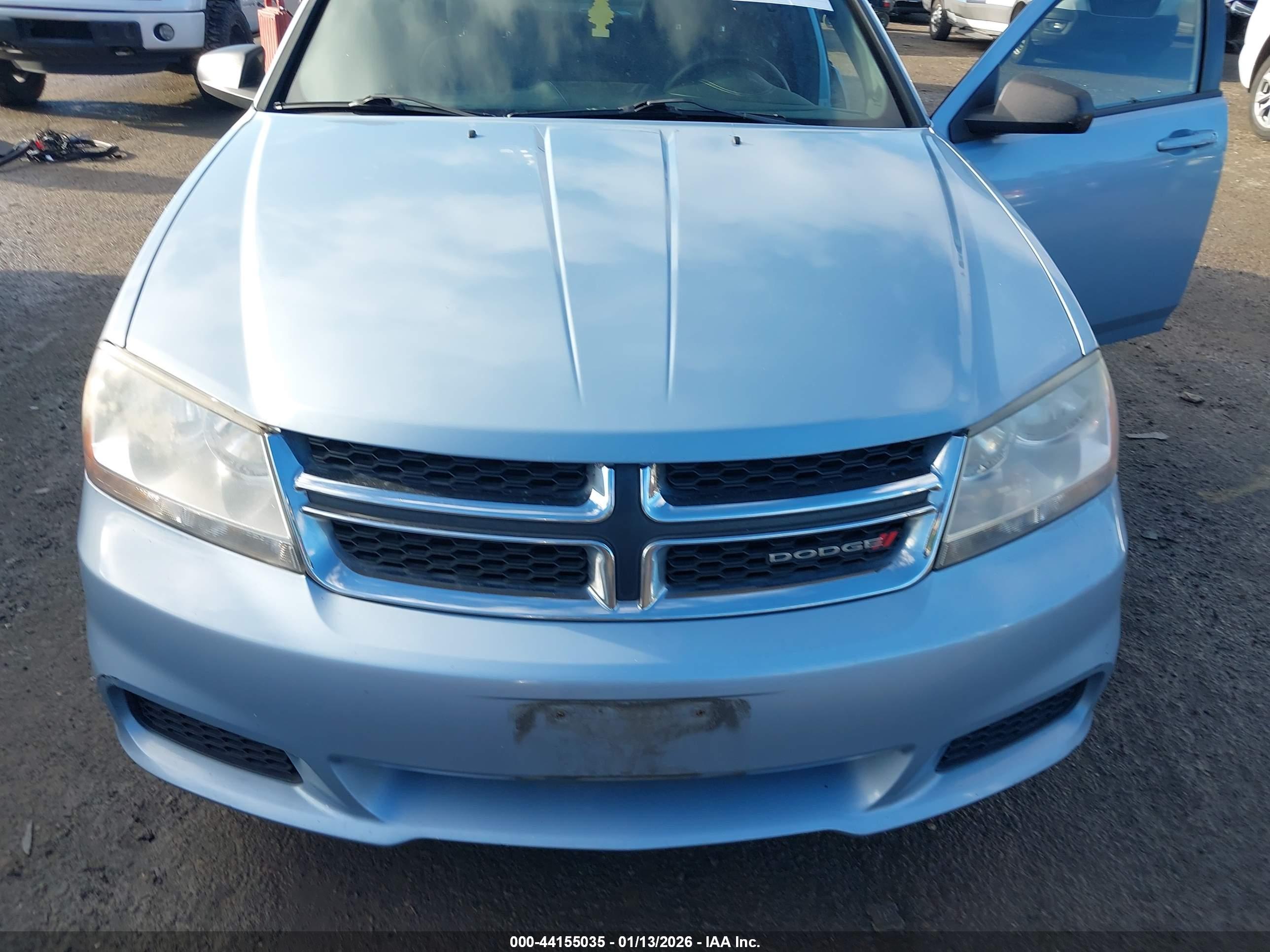 DODGE AVENGER image 6