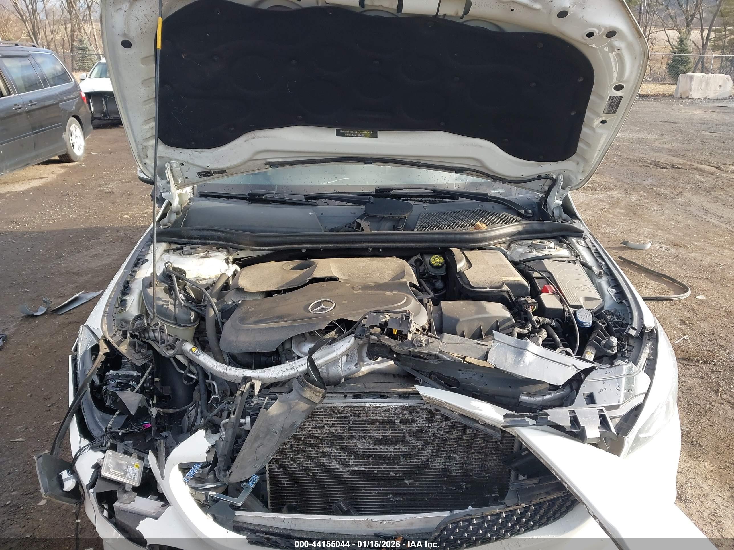 MERCEDES-BENZ CLA image 10
