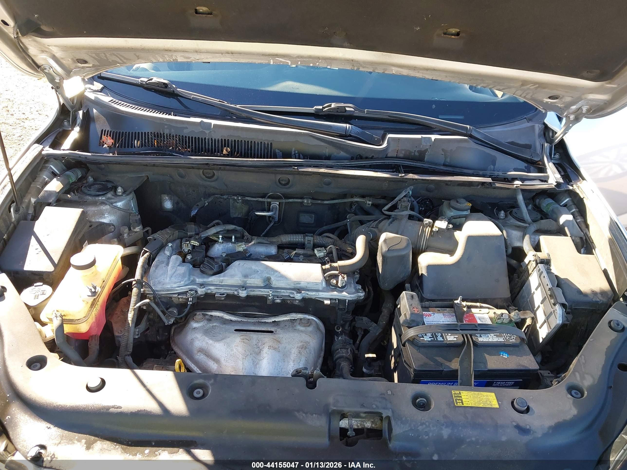 TOYOTA RAV4 image 10