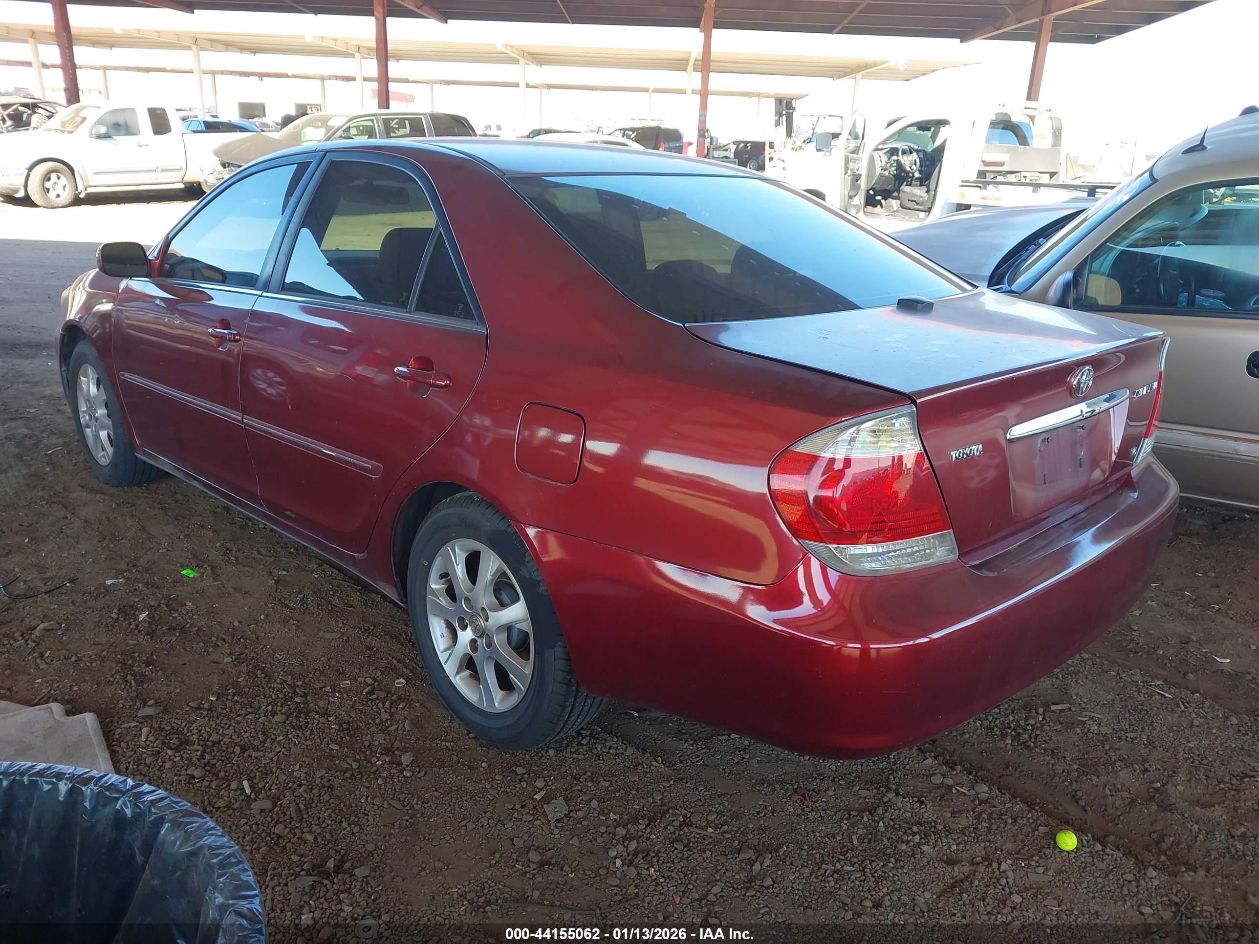 TOYOTA CAMRY image 3