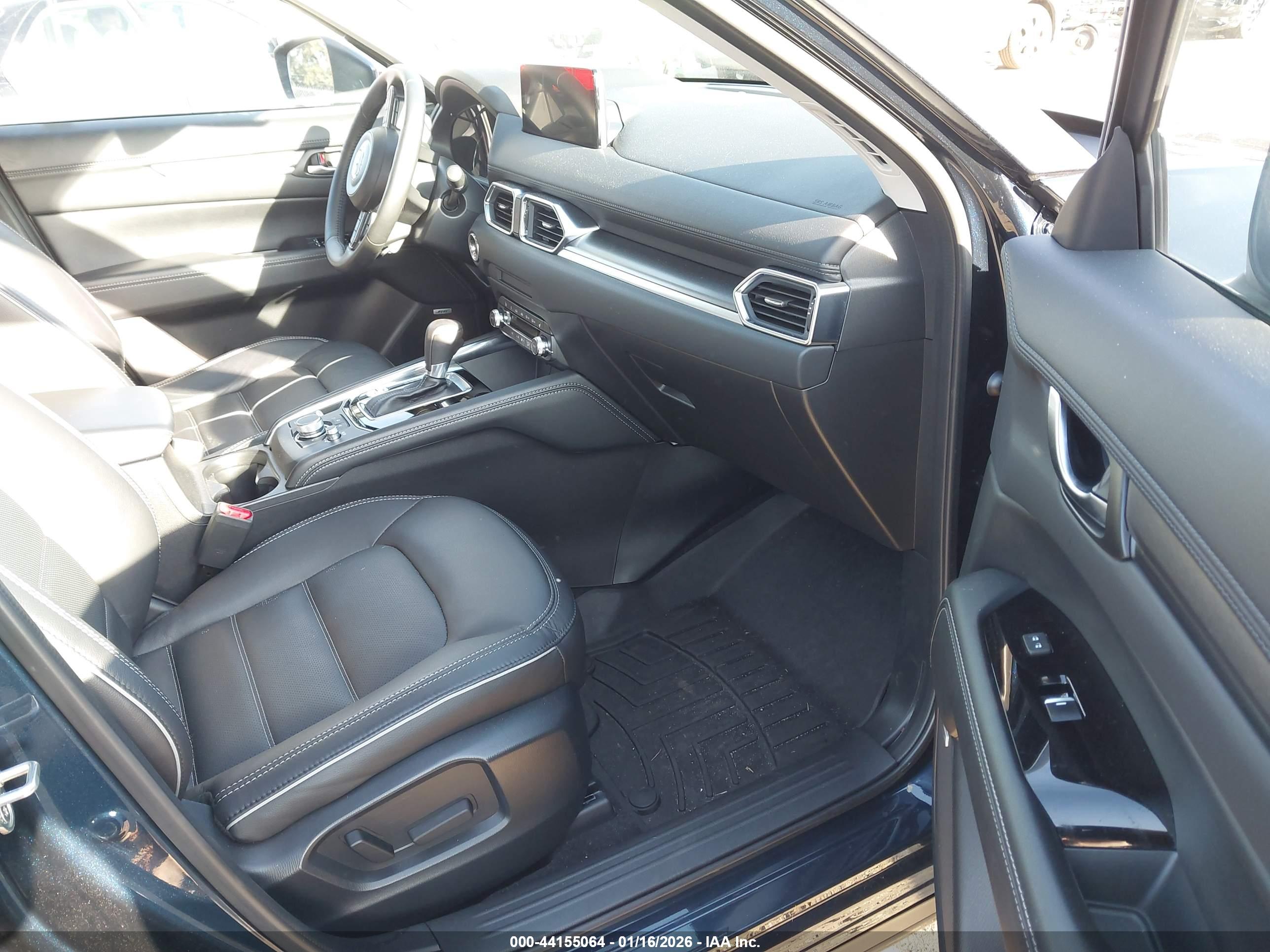 MAZDA CX-5 image 5