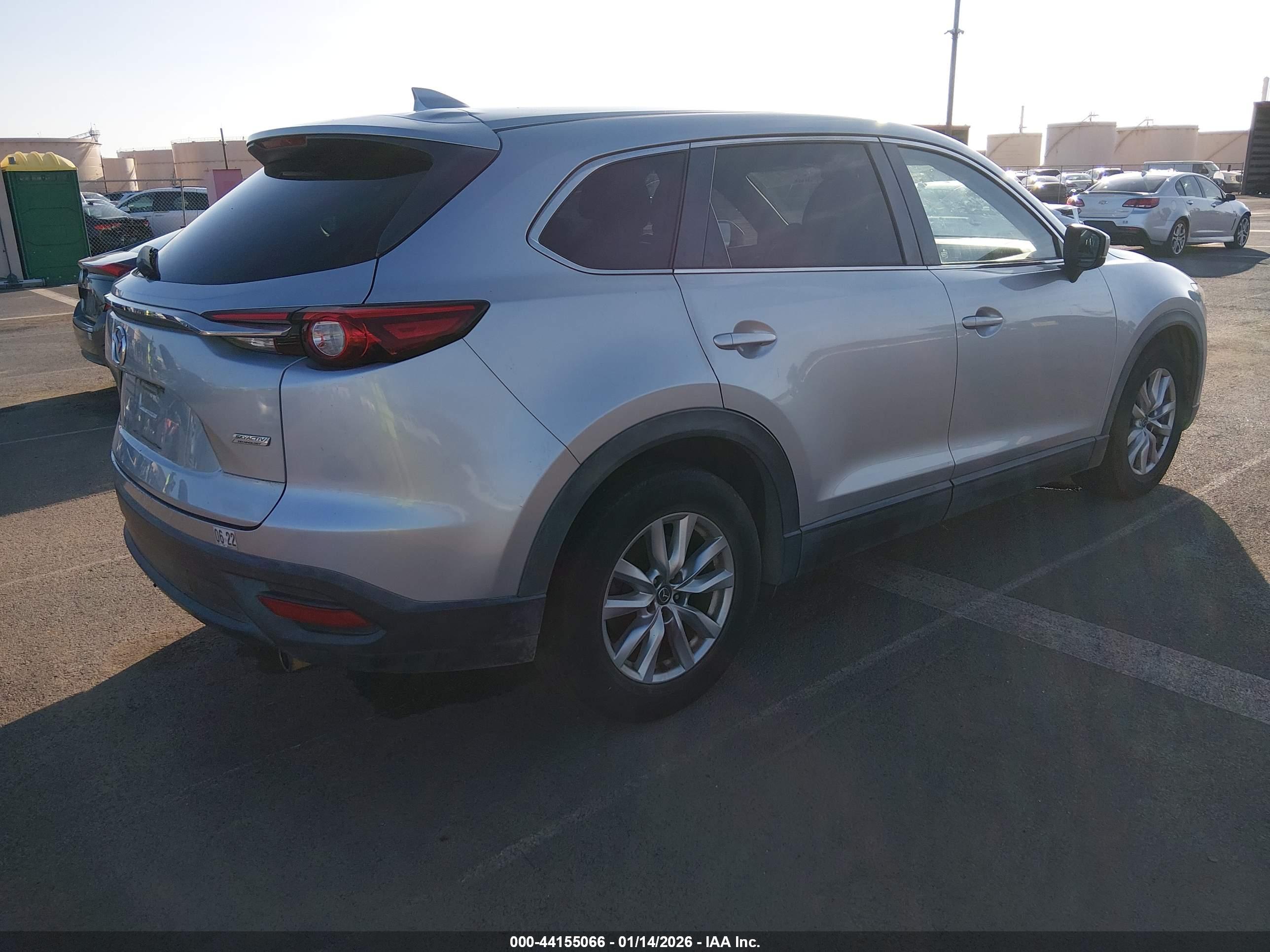 MAZDA CX-9 image 4