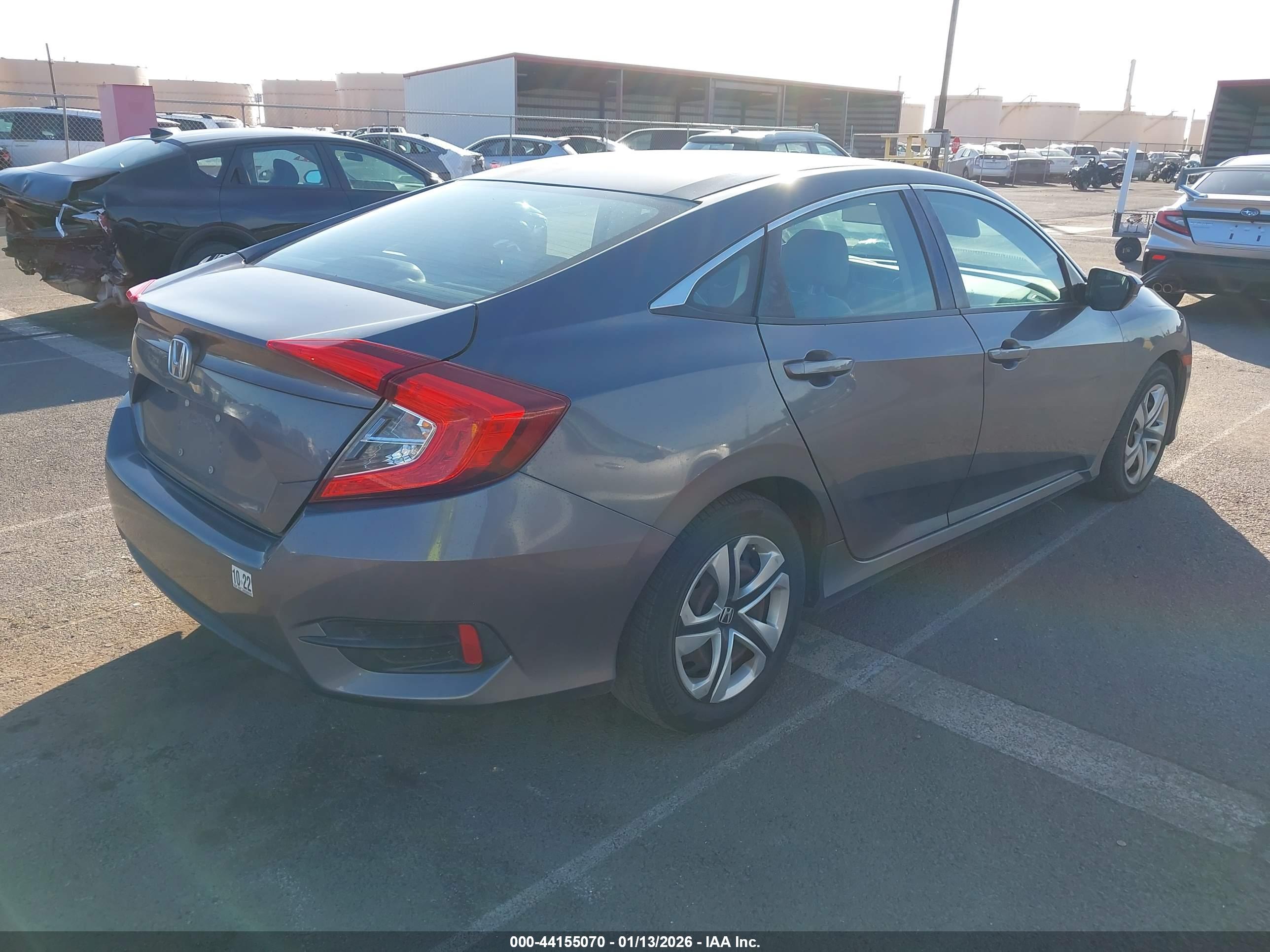 HONDA CIVIC image 4