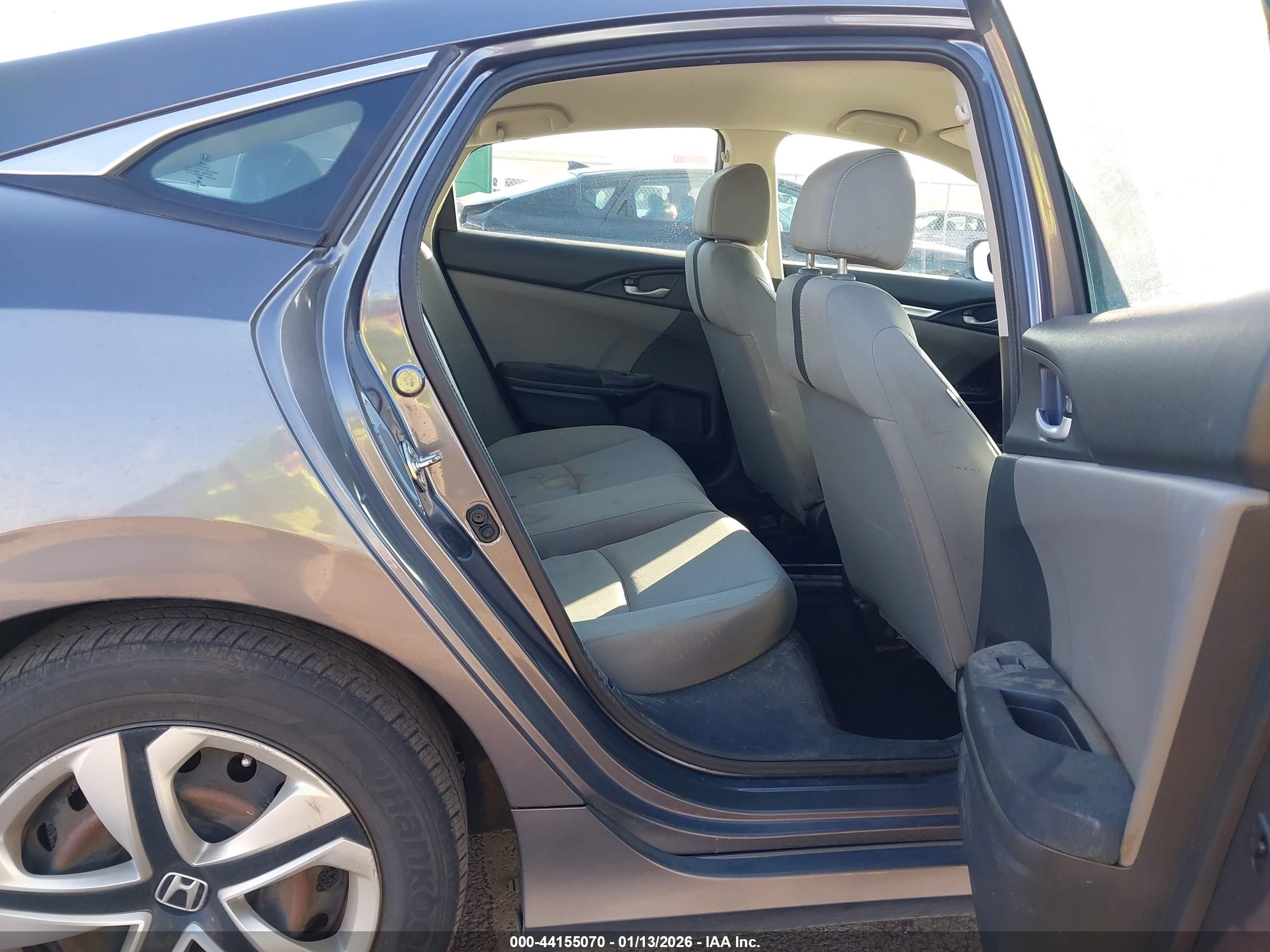 HONDA CIVIC image 8