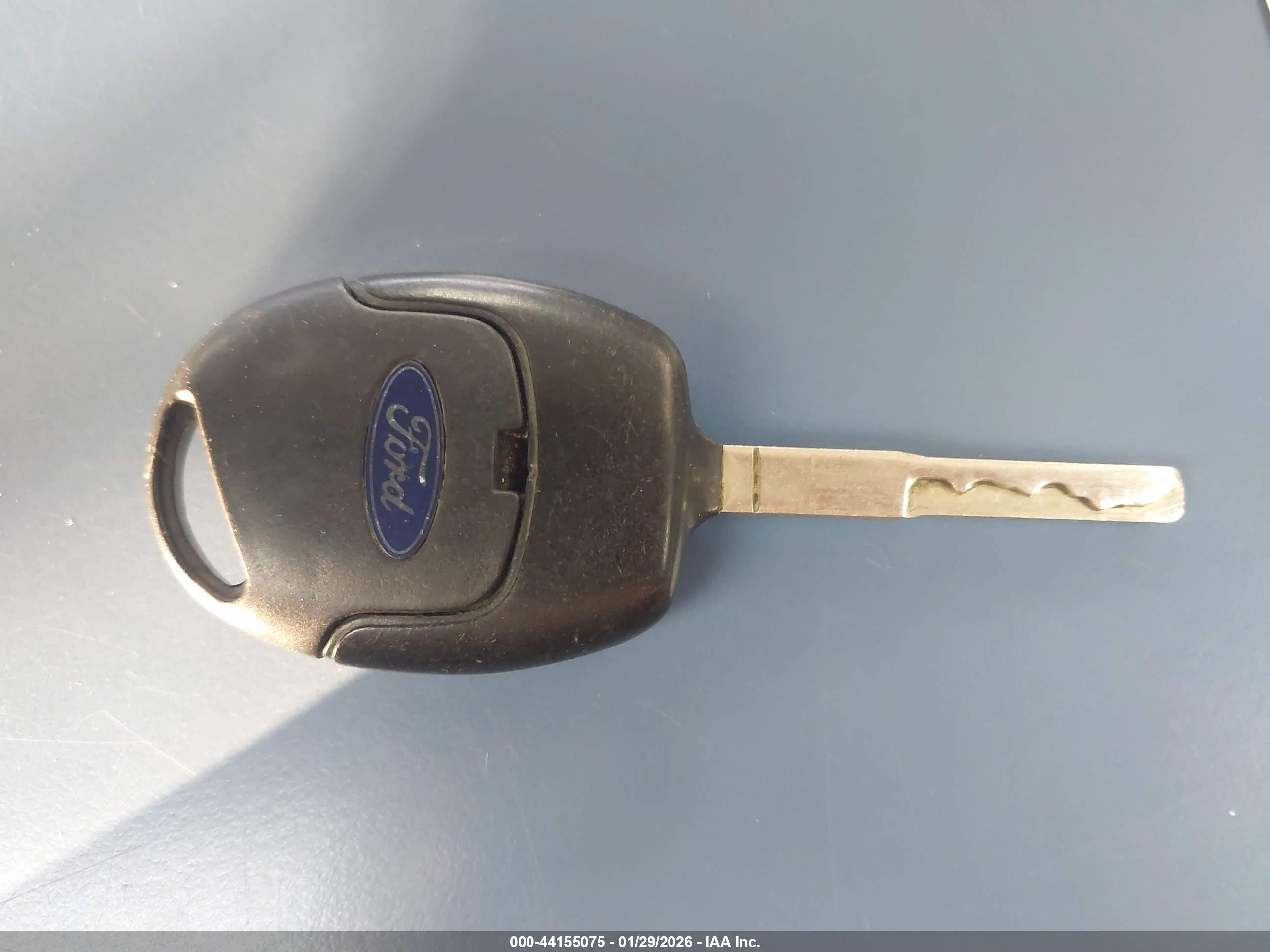 FORD FIESTA image 11