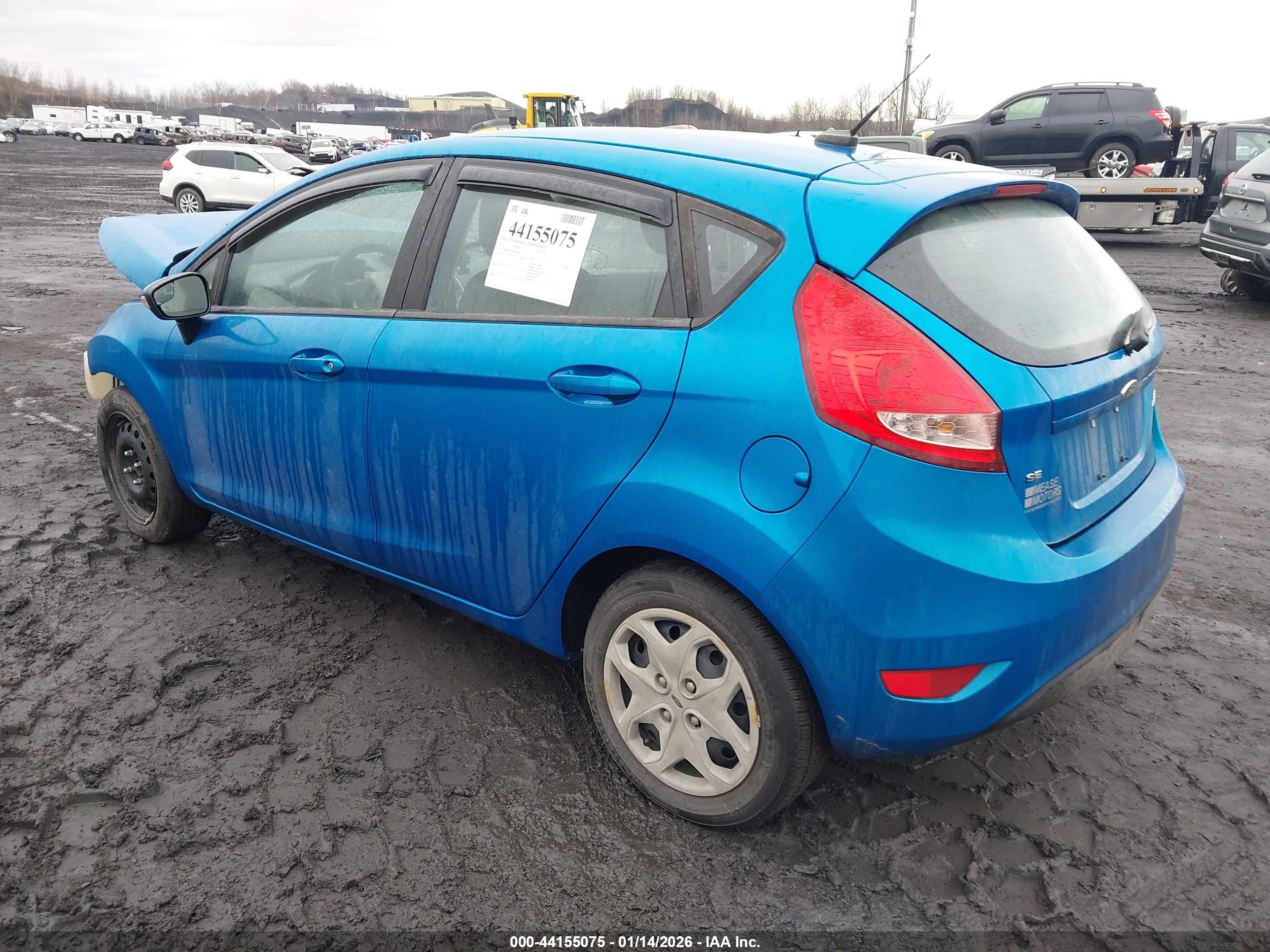FORD FIESTA image 3