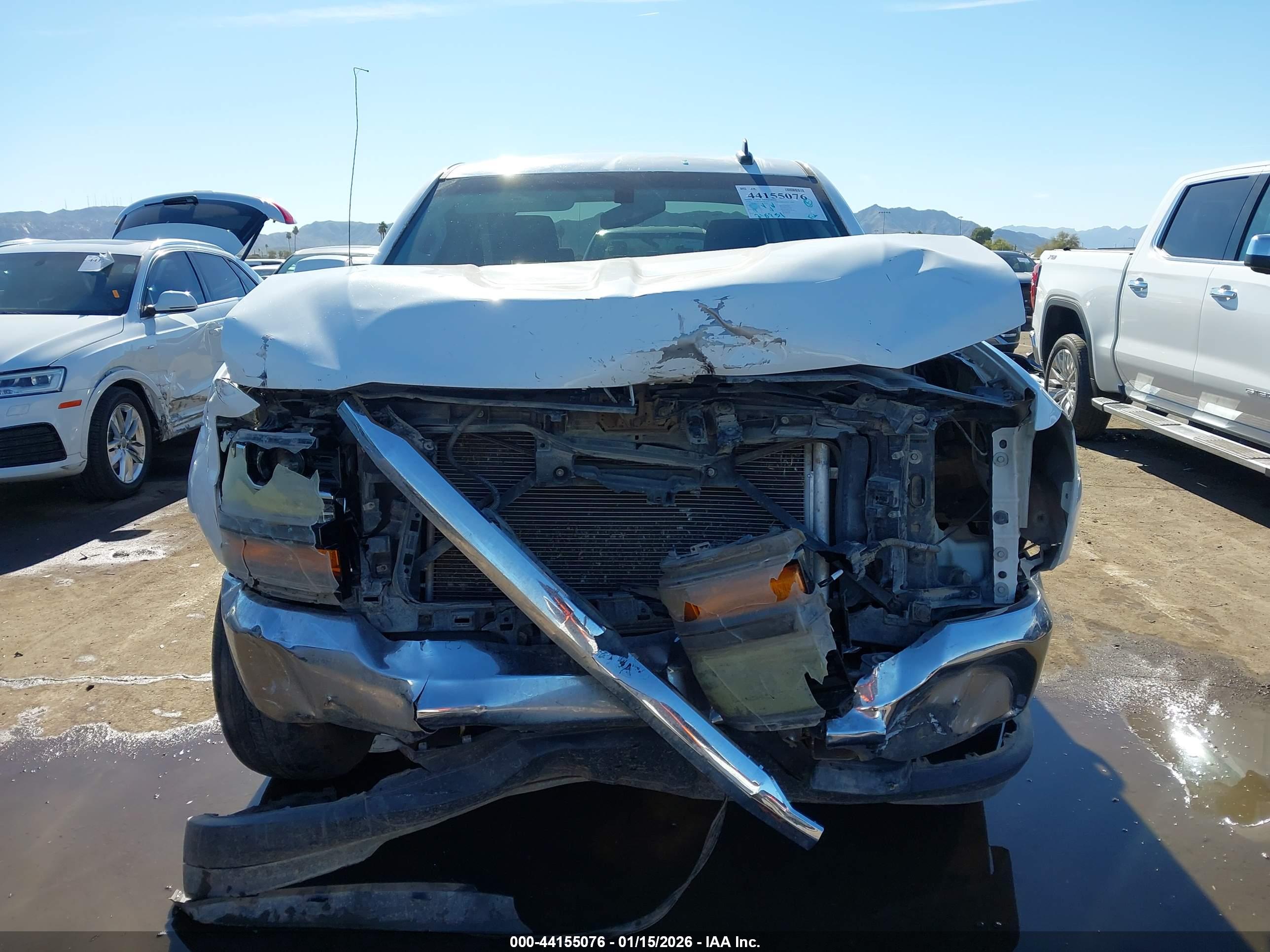 CHEVROLET SILVERADO image 6