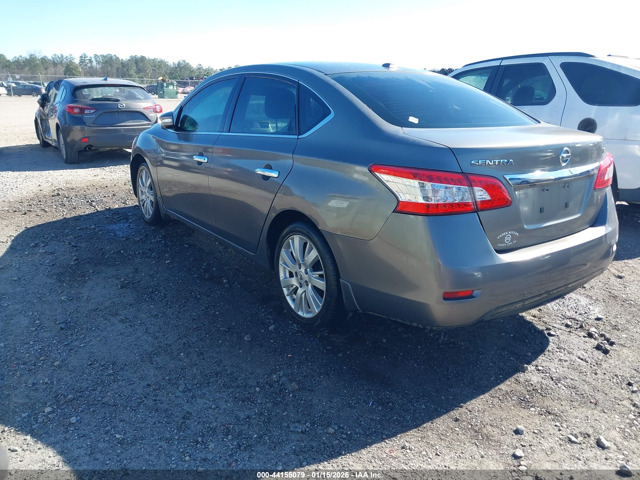 NISSAN SENTRA image 3