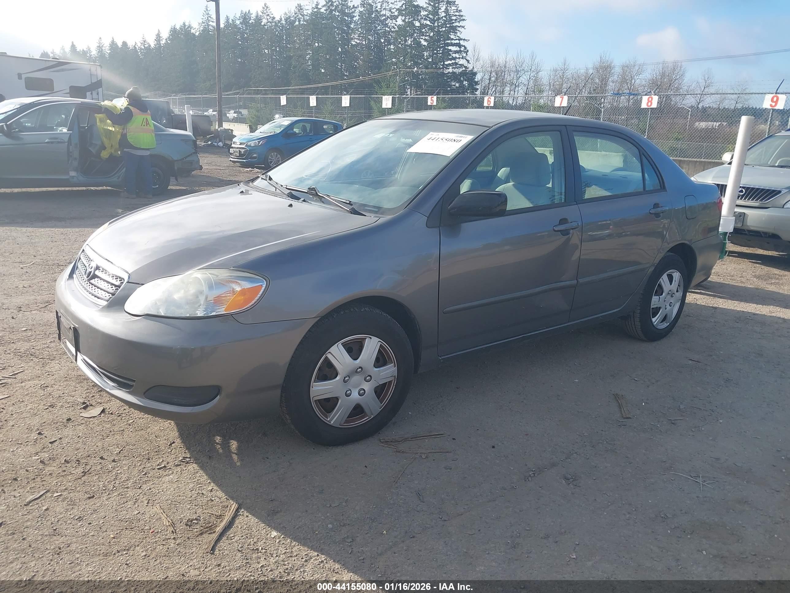 TOYOTA COROLLA image 2
