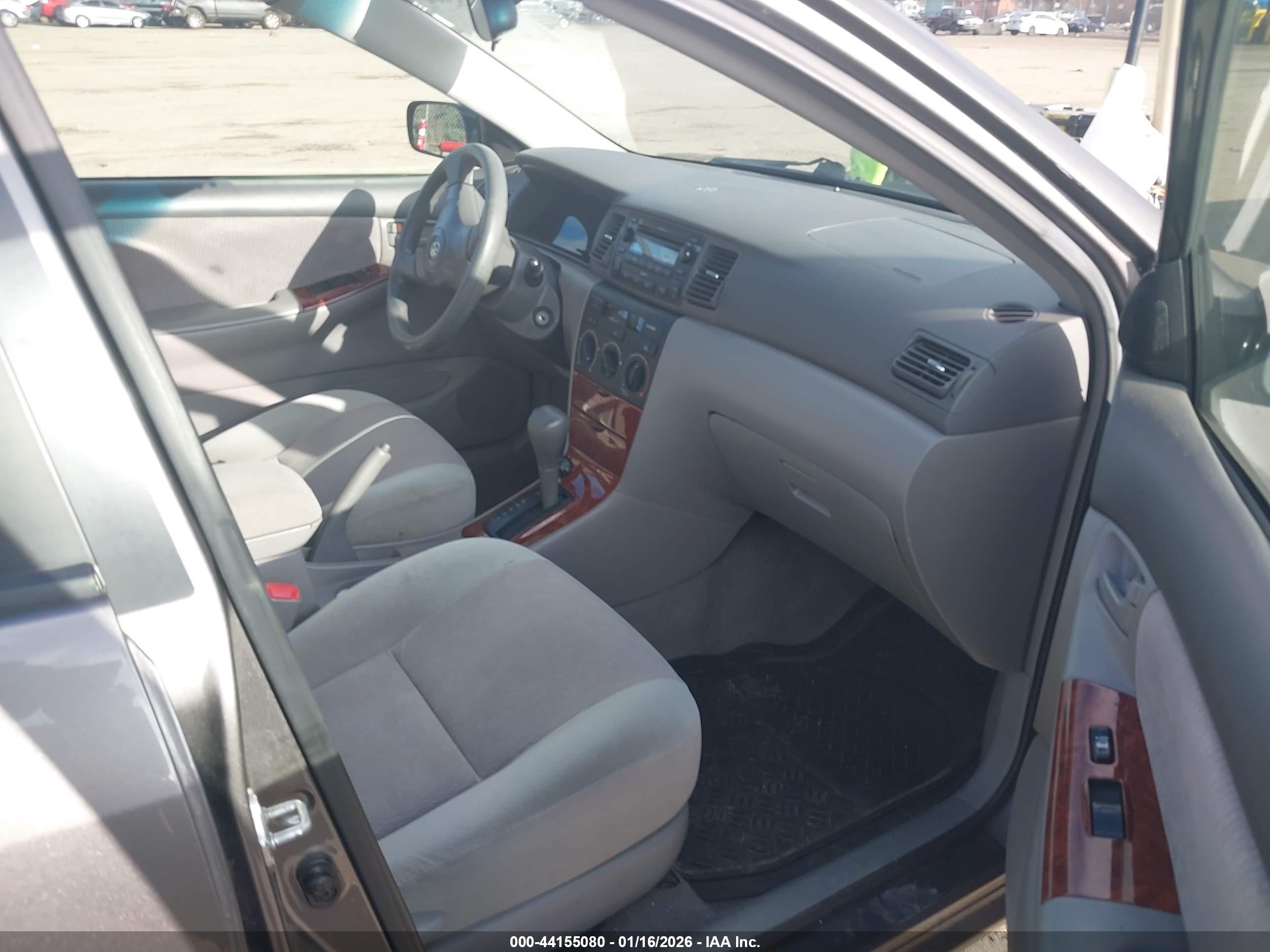 TOYOTA COROLLA image 5