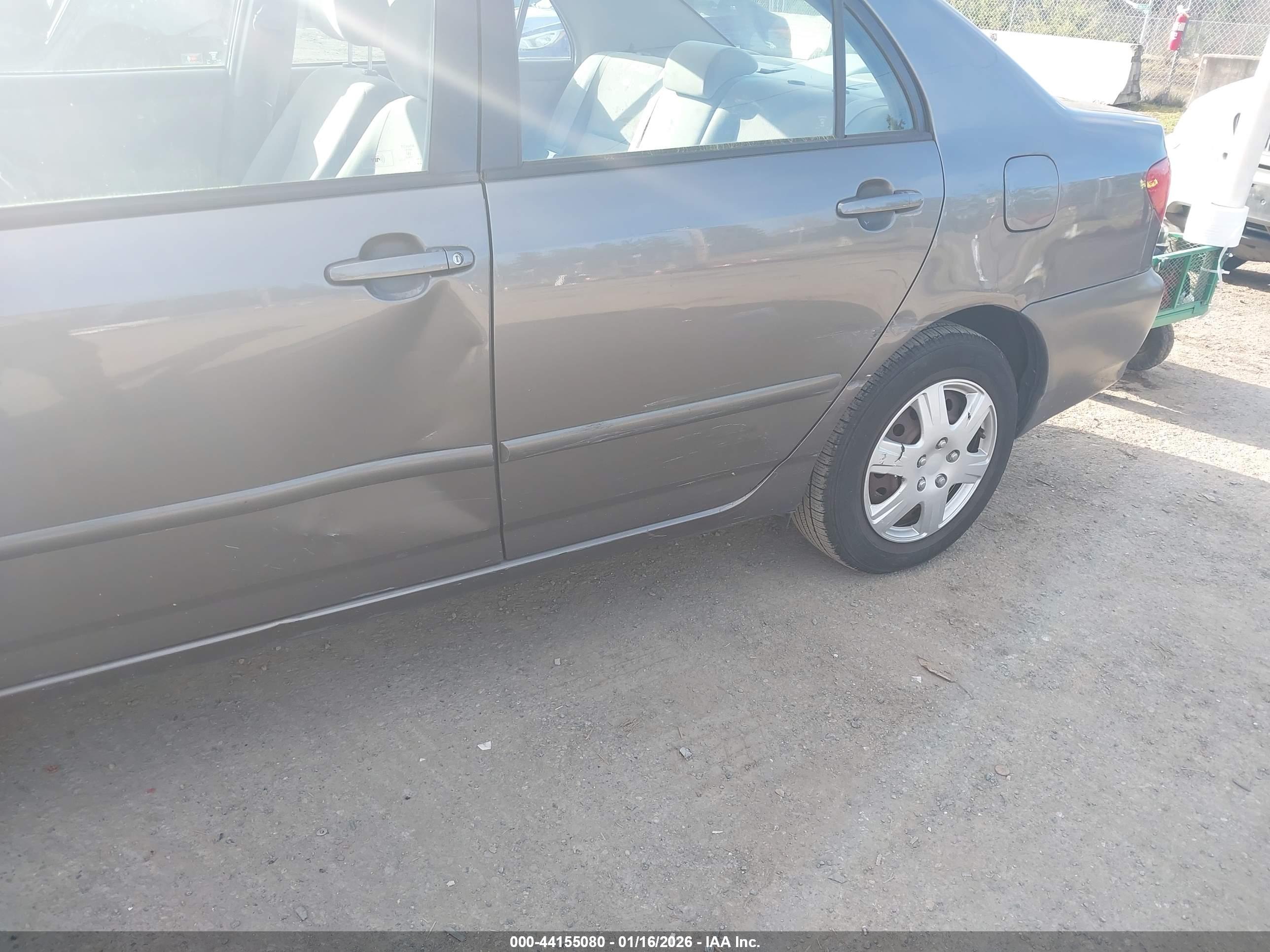 TOYOTA COROLLA image 6