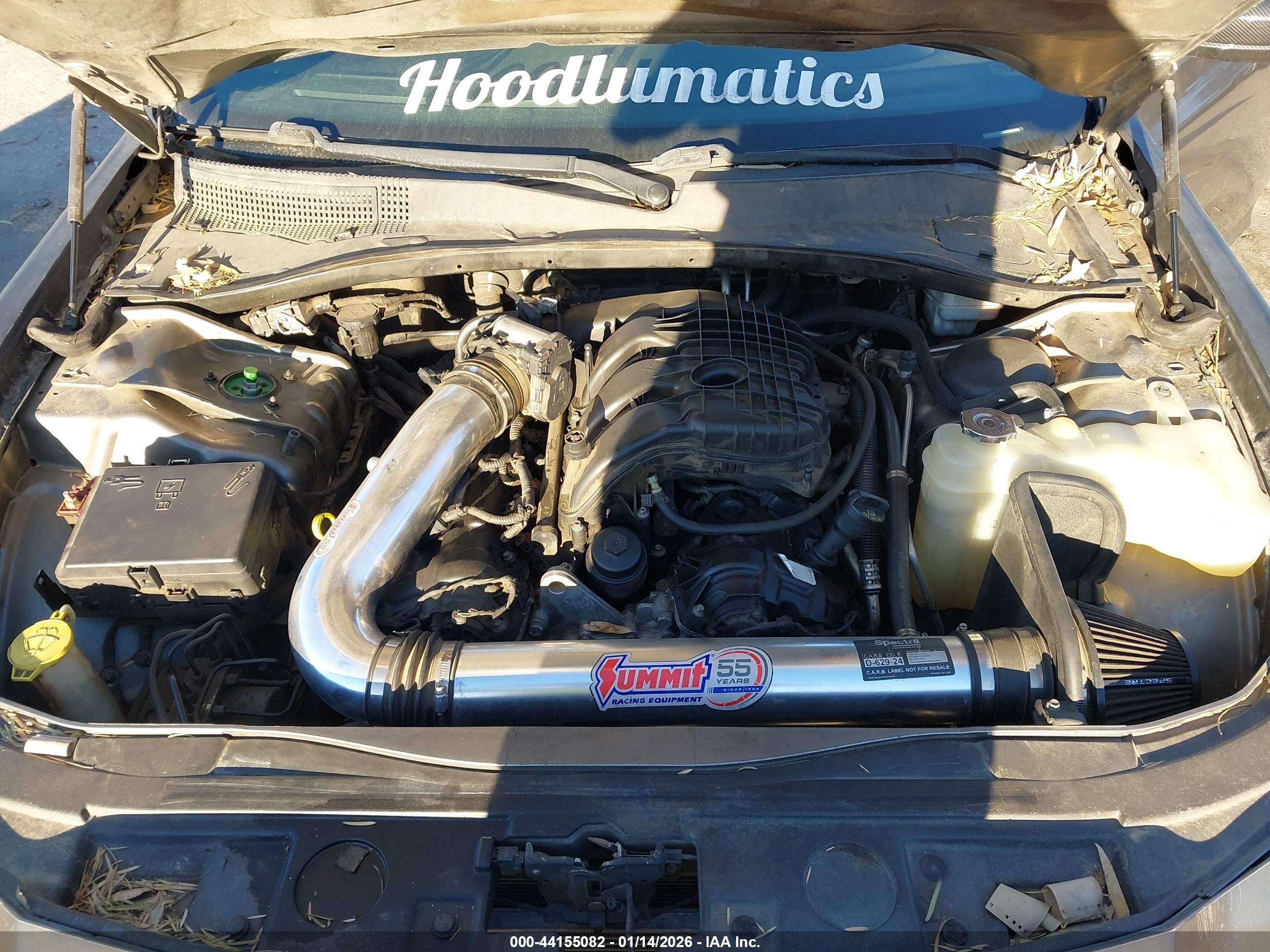 CHRYSLER 300 image 10