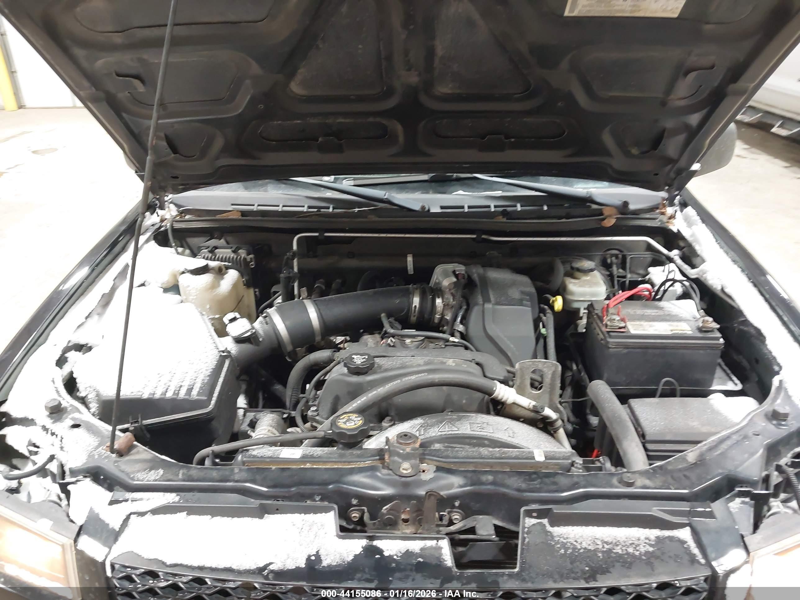 CHEVROLET COLORADO image 10