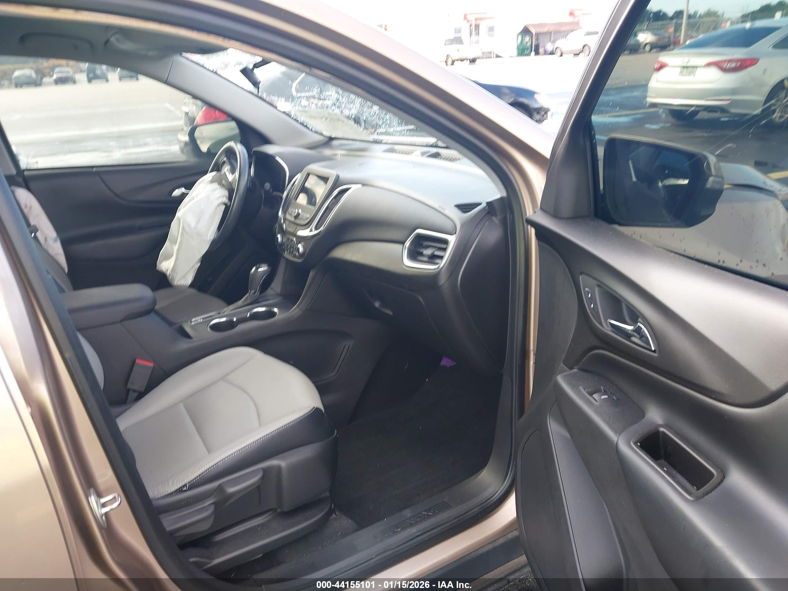 CHEVROLET EQUINOX image 5