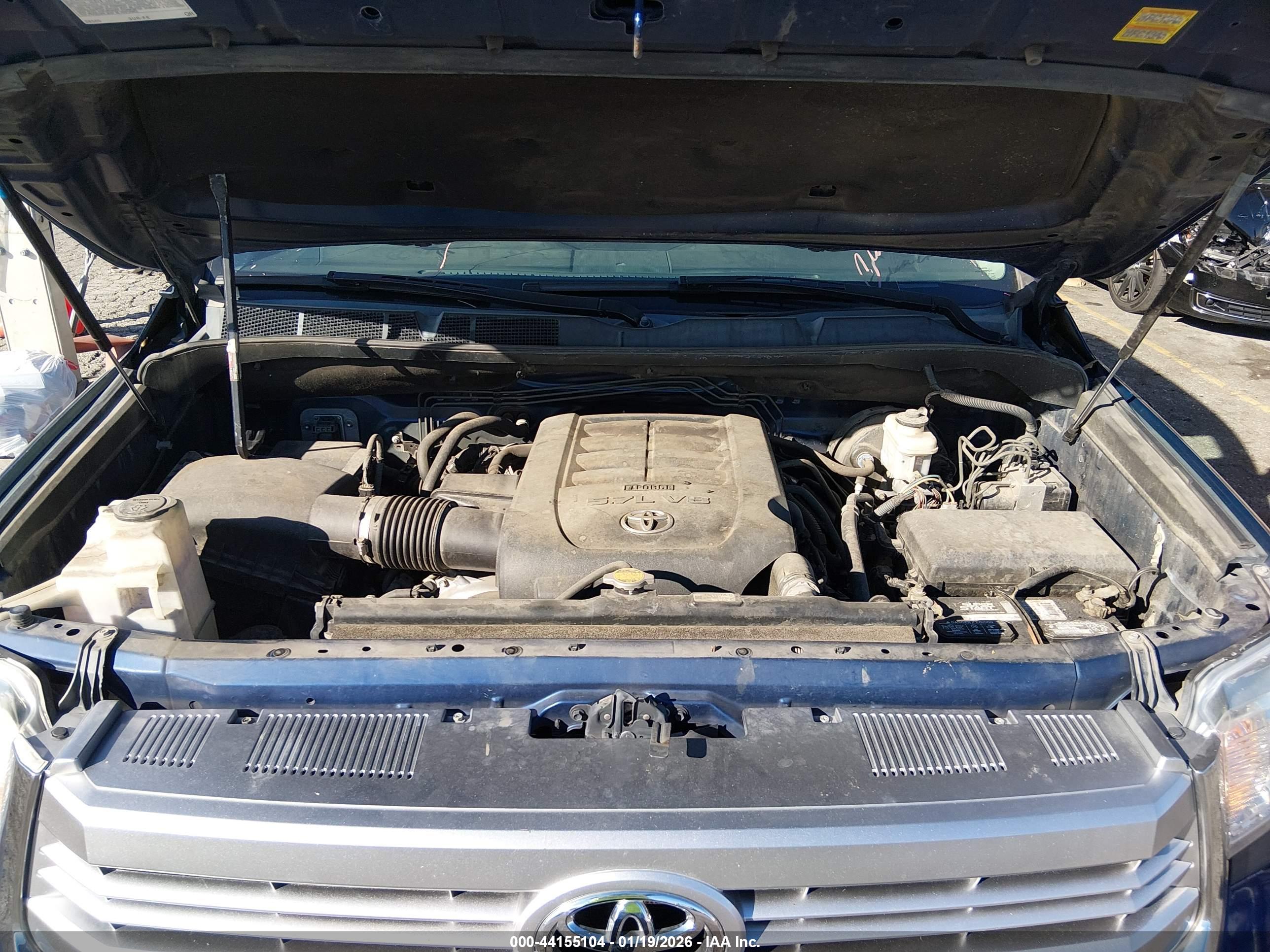 TOYOTA TUNDRA image 10