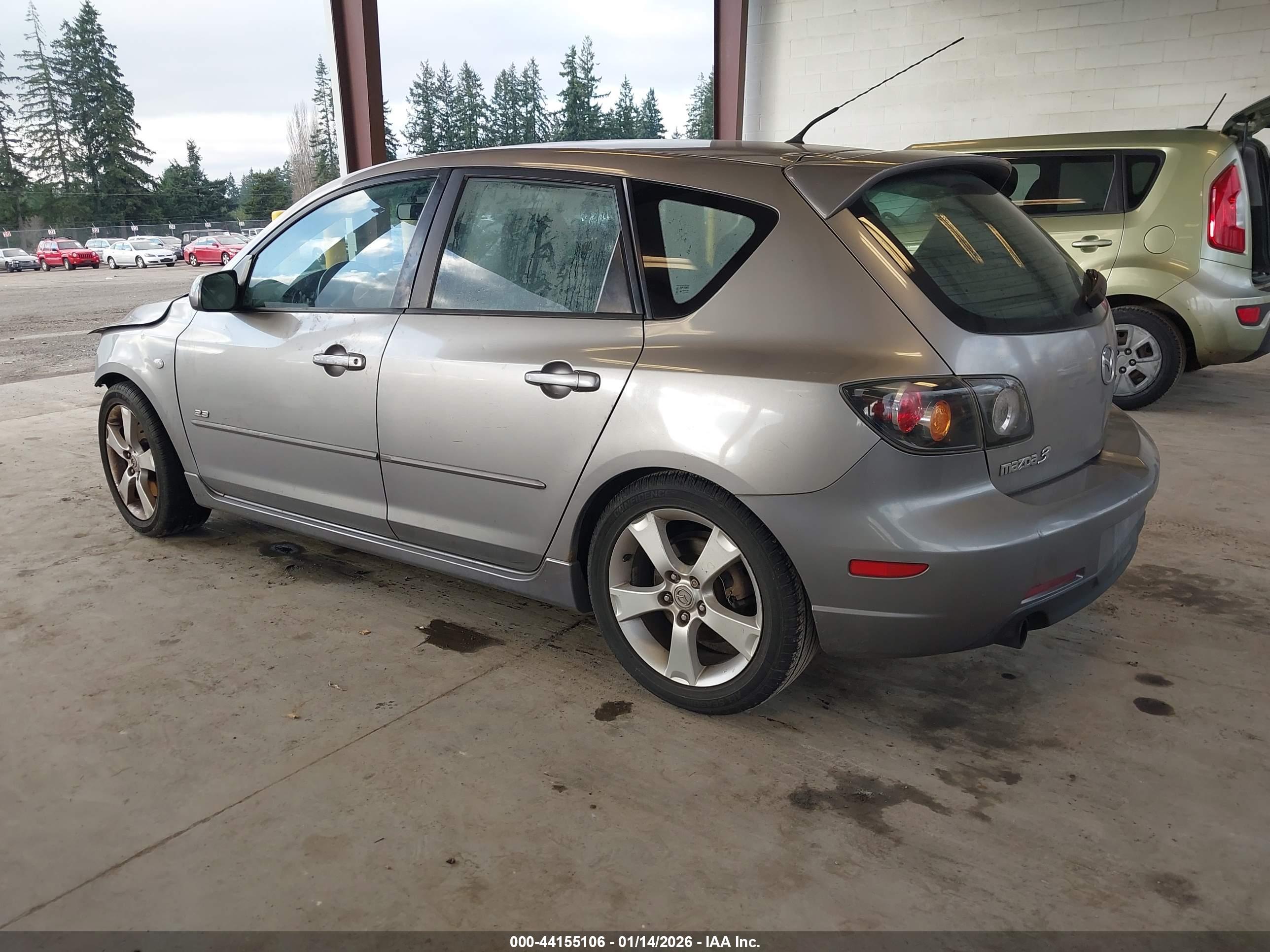 MAZDA MAZDA3 image 3