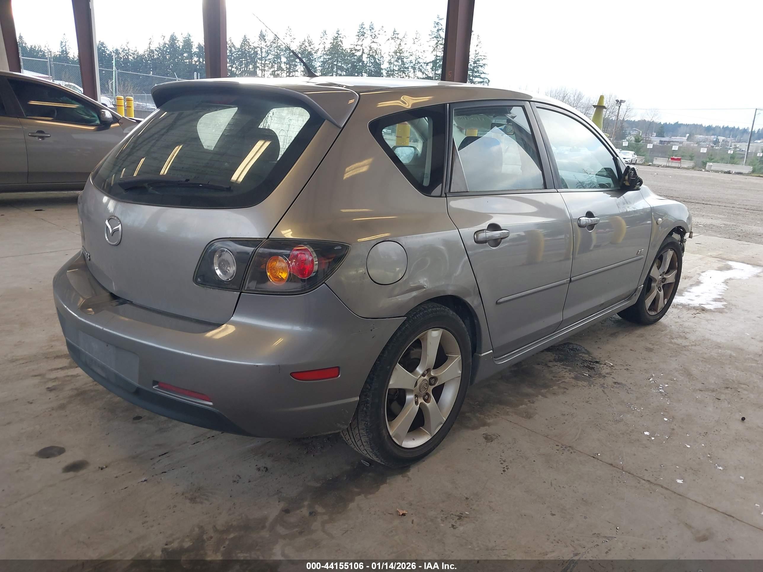 MAZDA MAZDA3 image 4
