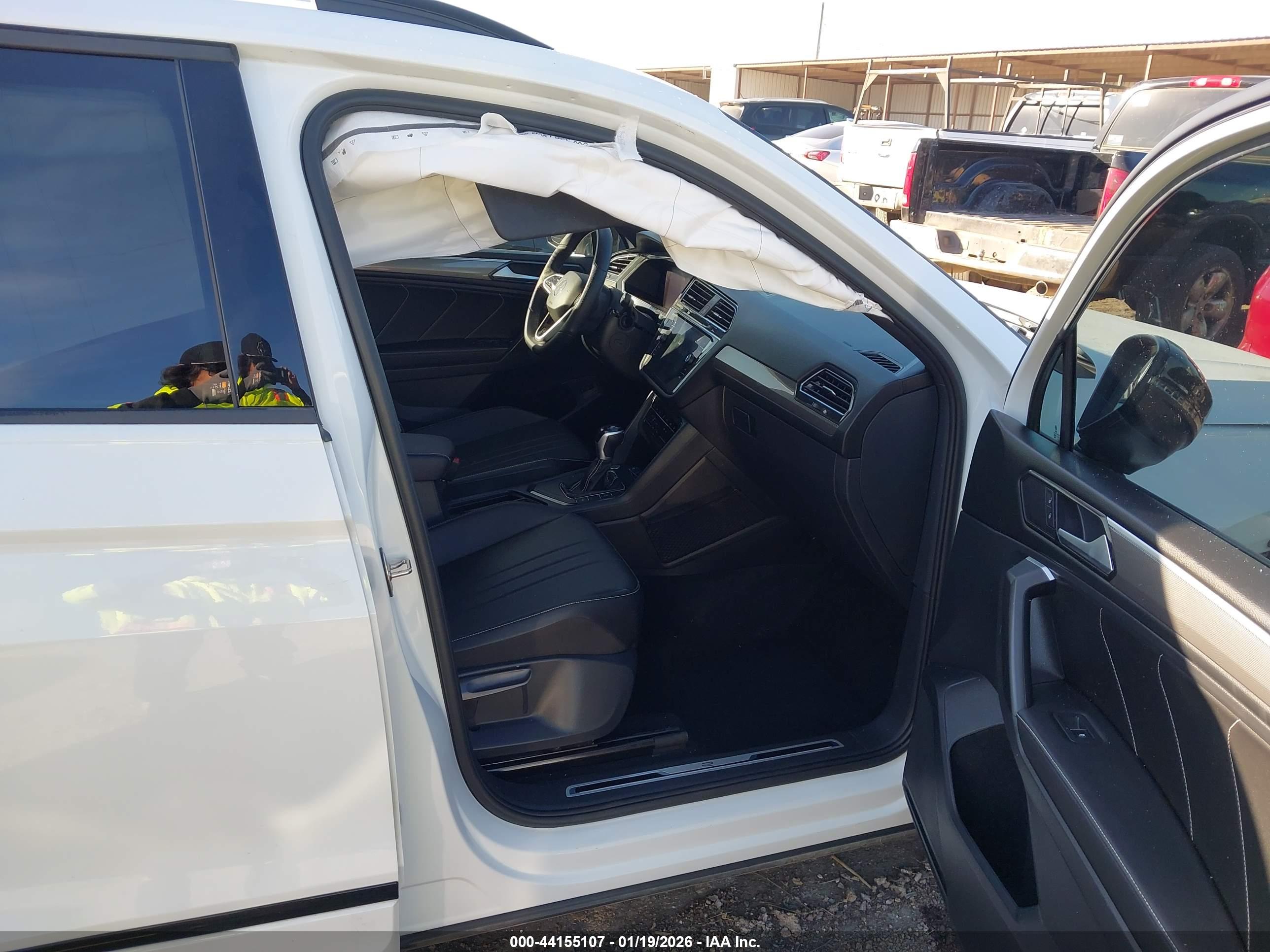 VOLKSWAGEN TIGUAN image 5
