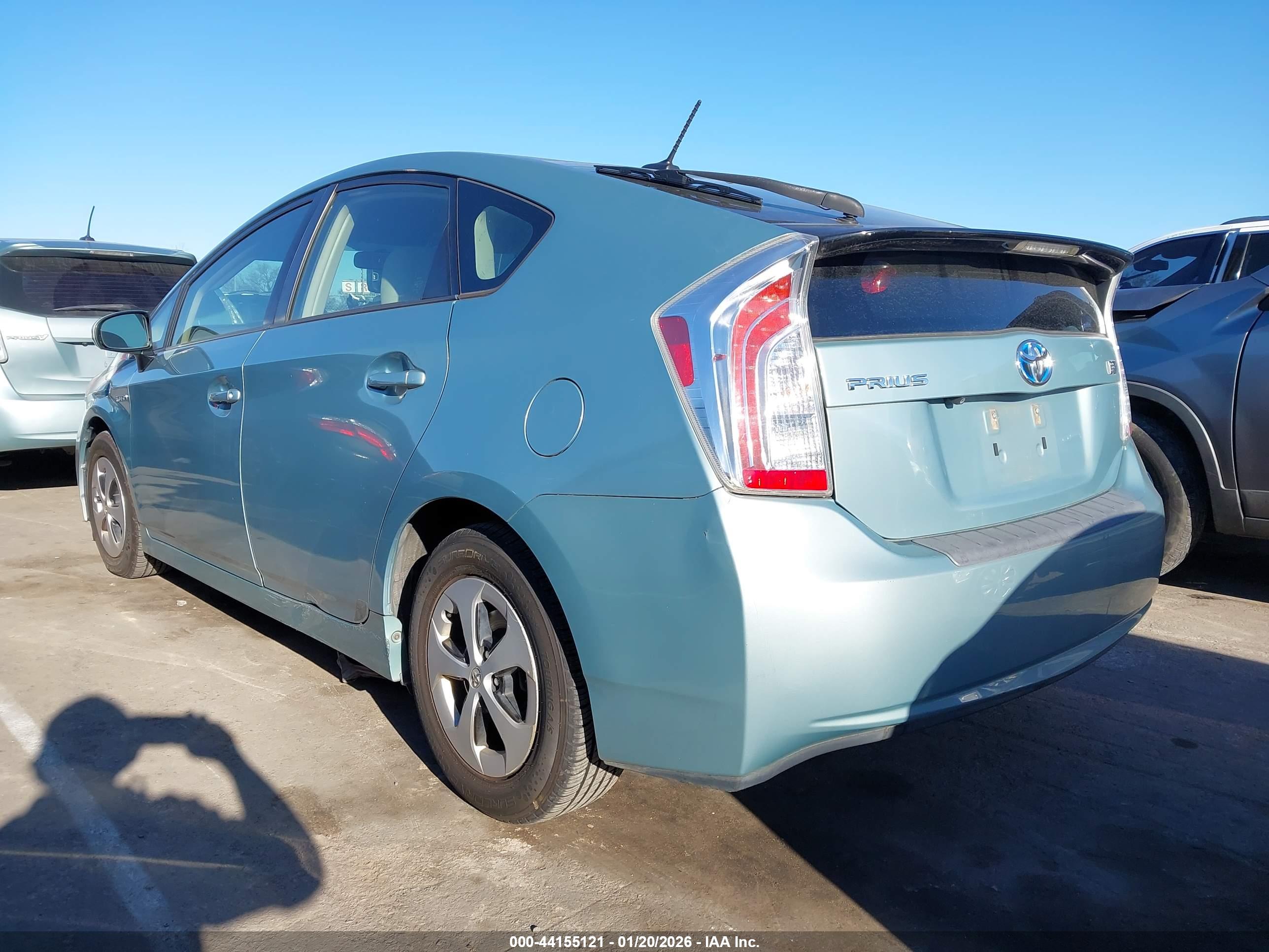 TOYOTA PRIUS image 3