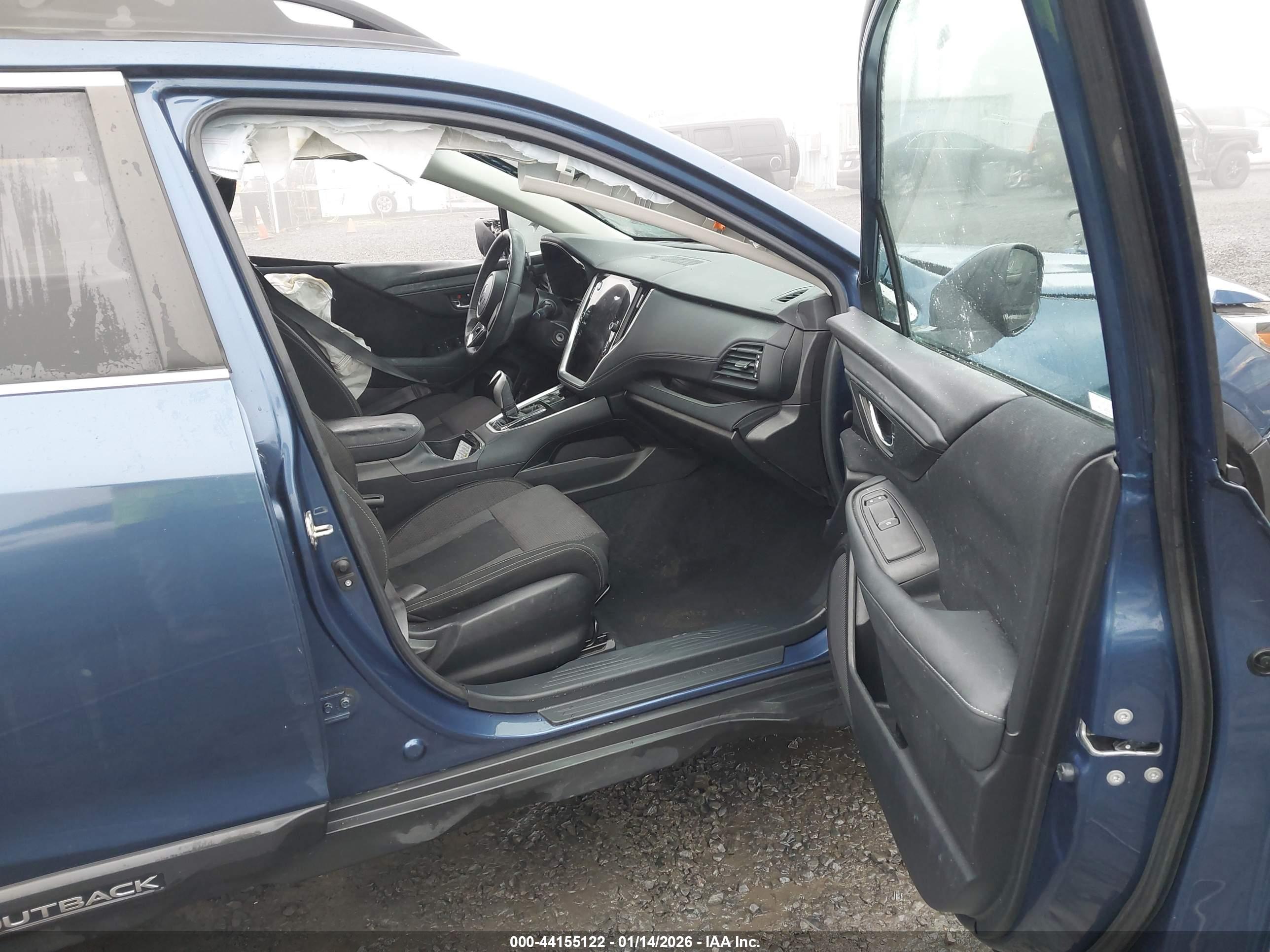 SUBARU OUTBACK image 5