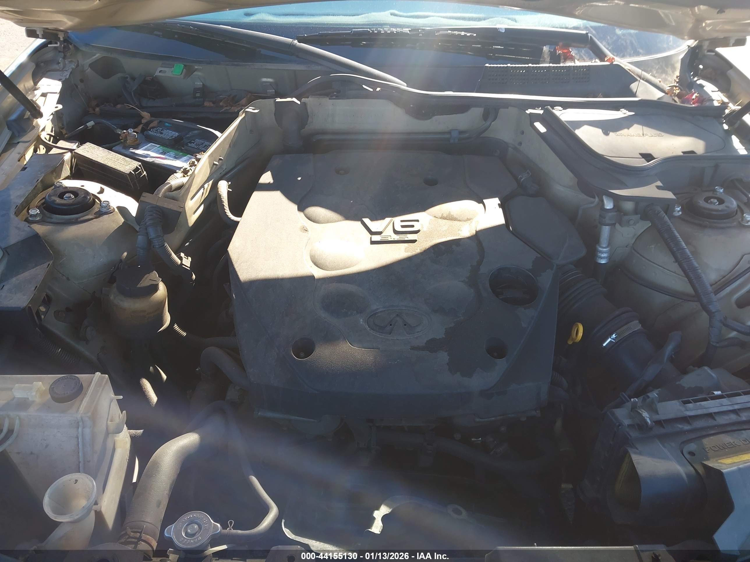 INFINITI FX35 image 10