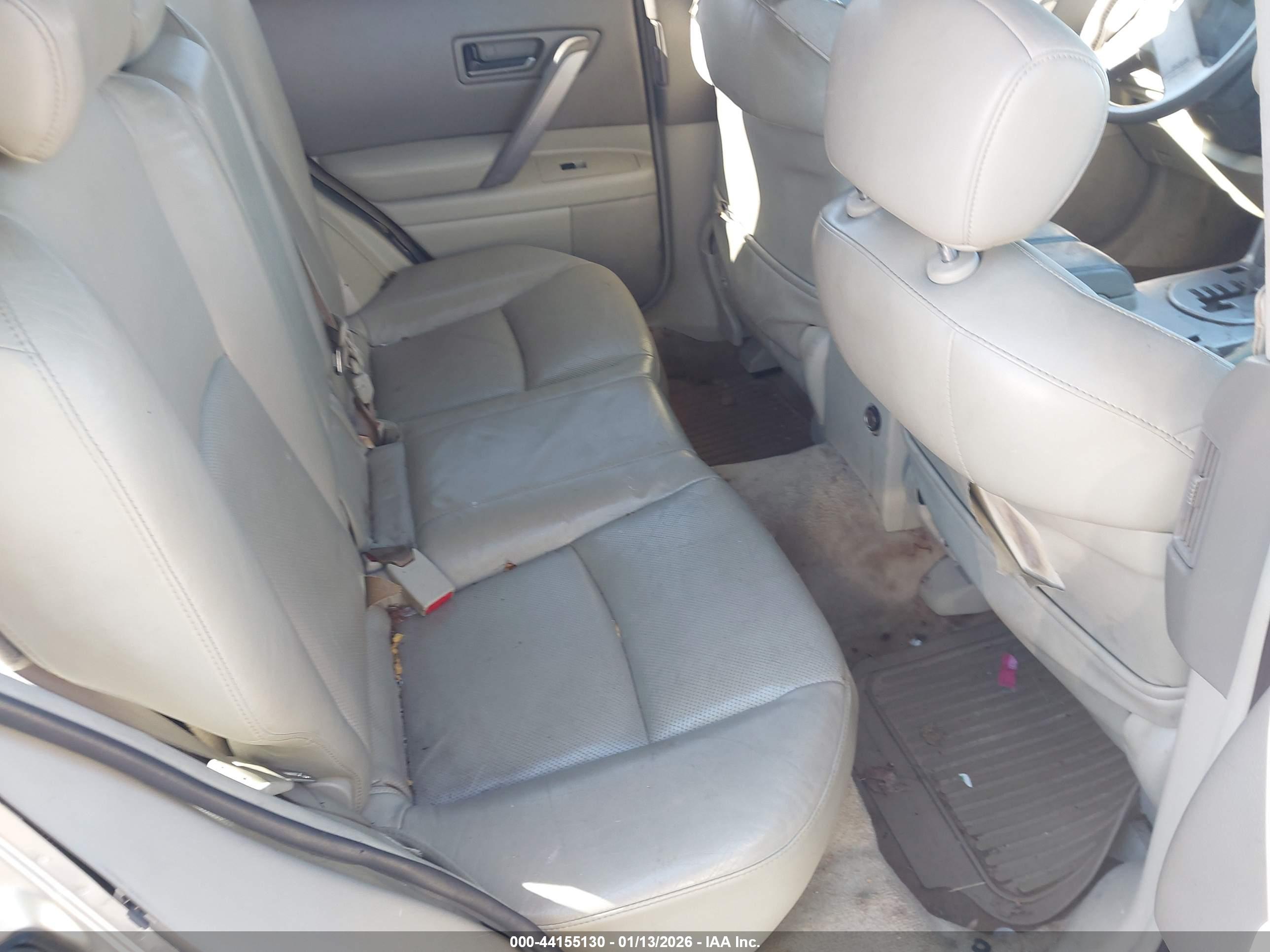 INFINITI FX35 image 8