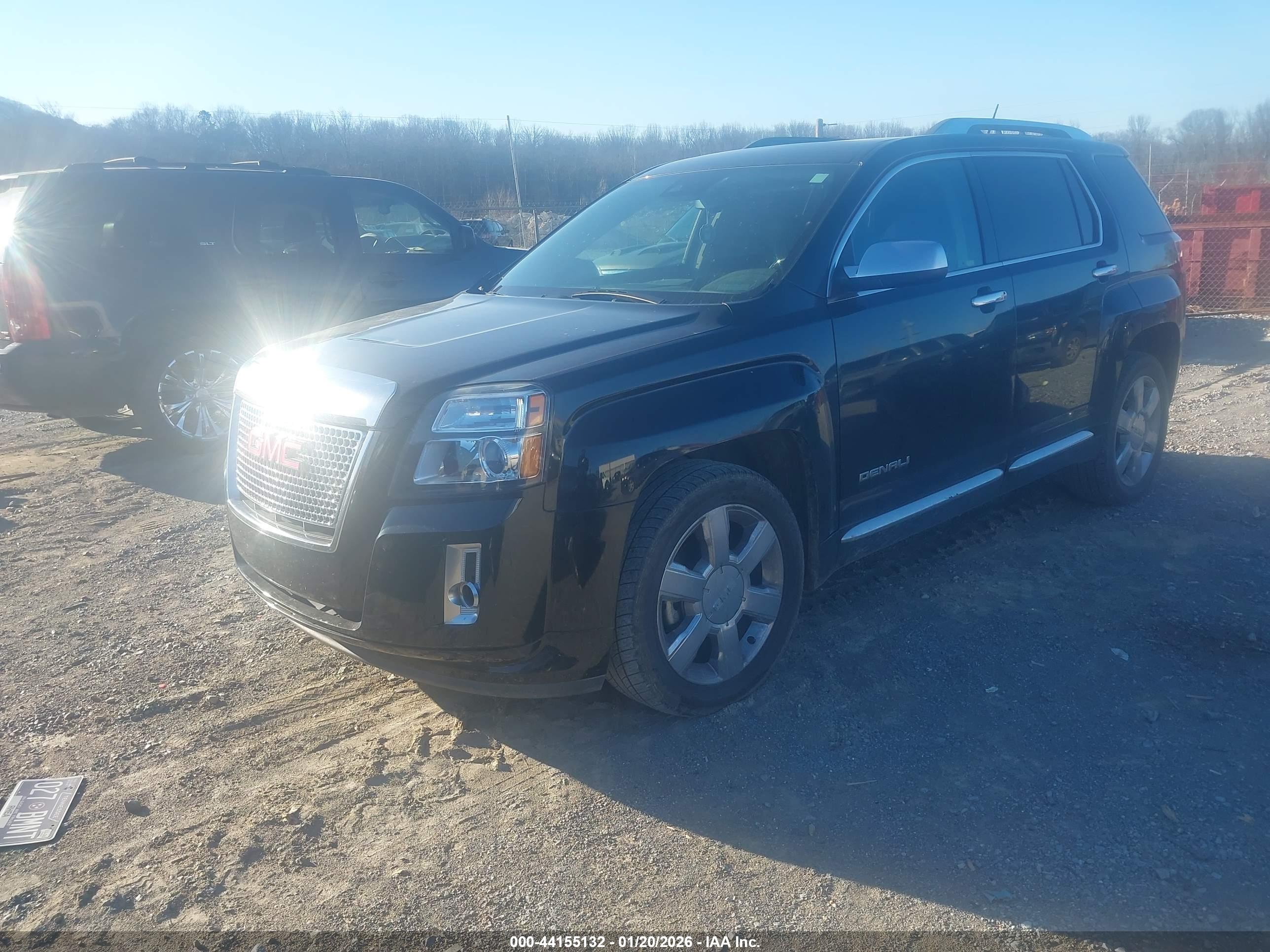 GMC TERRAIN image 2