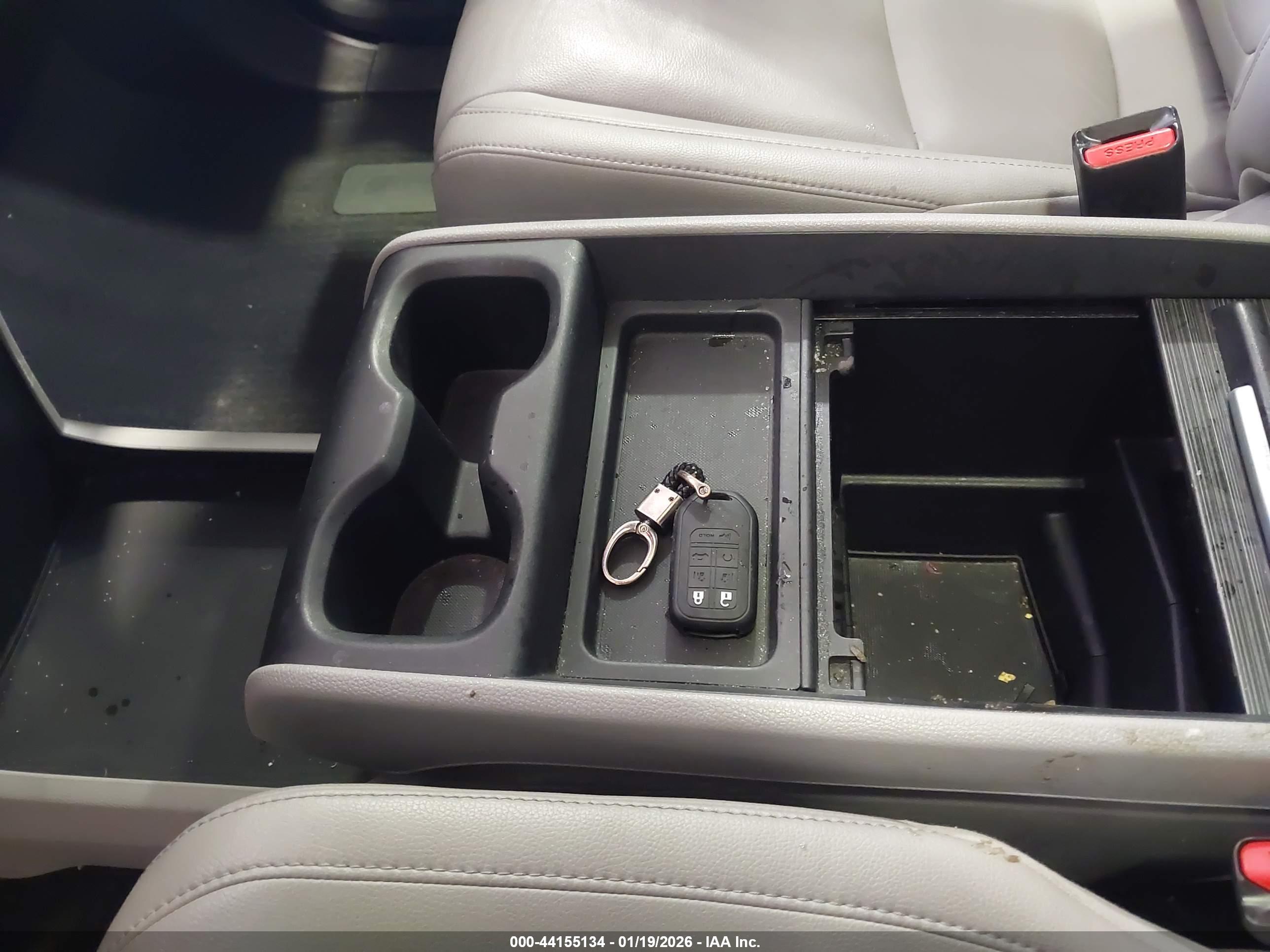 HONDA ODYSSEY image 11