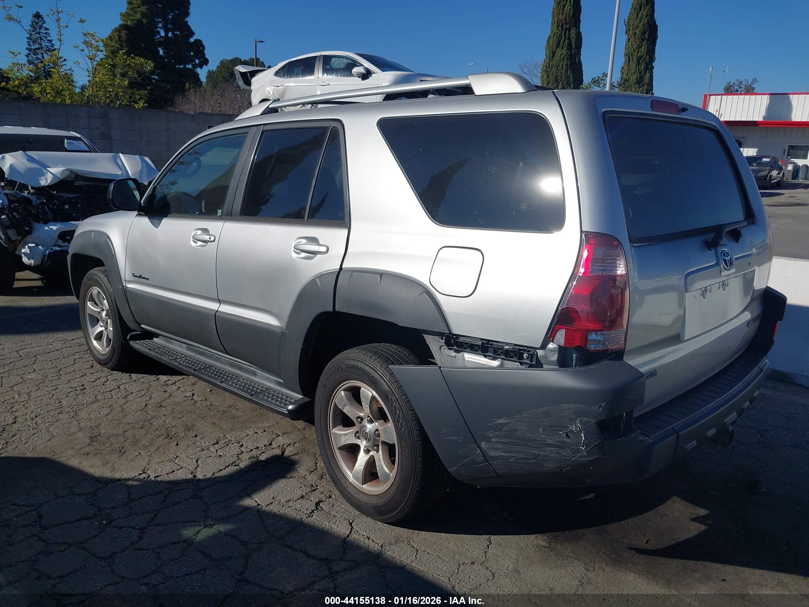 TOYOTA 4RUNNER image 3