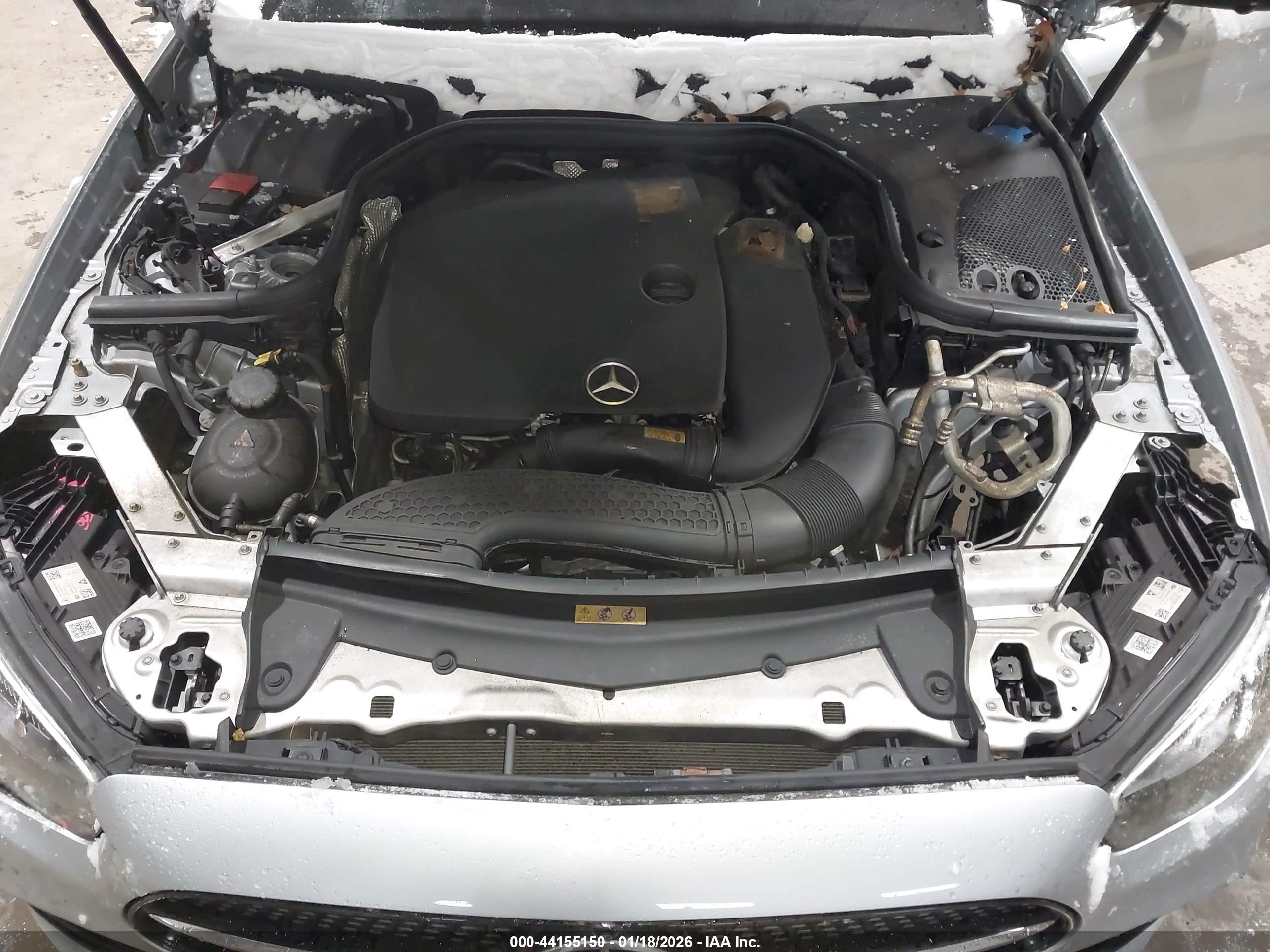 MERCEDES-BENZ E image 10