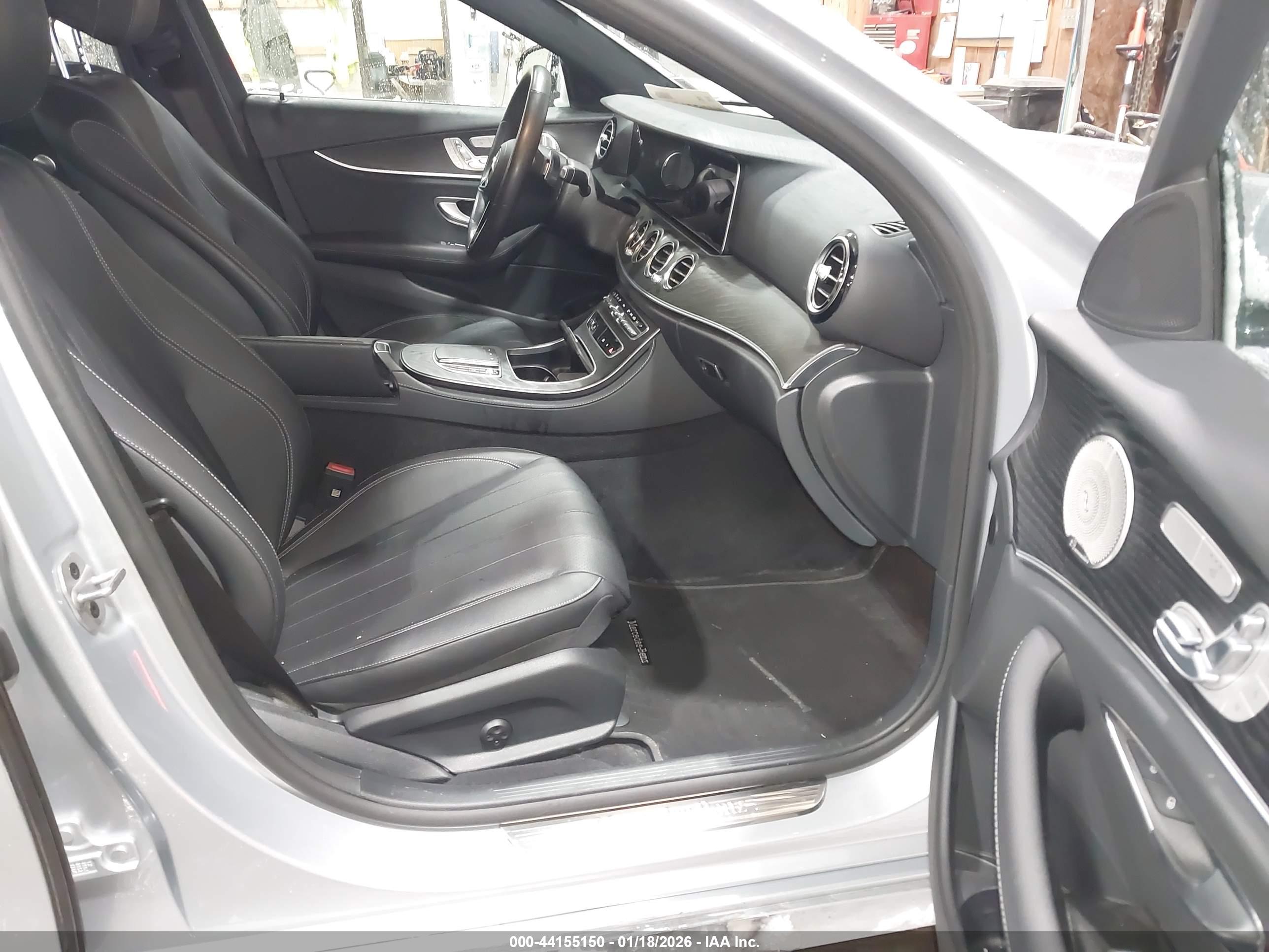 MERCEDES-BENZ E image 5
